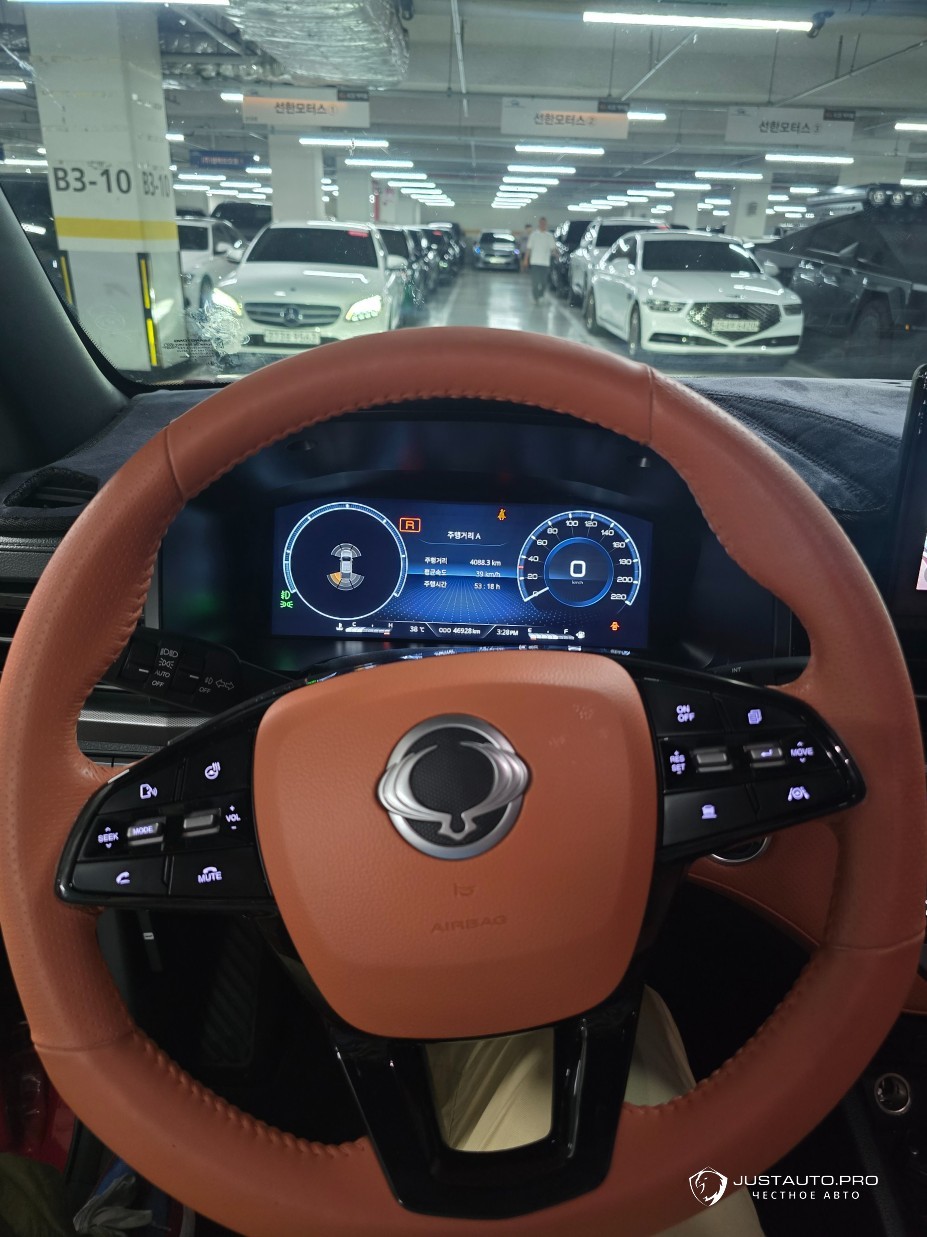Автомобиль KG_Mobility_Ssangyong Rexton