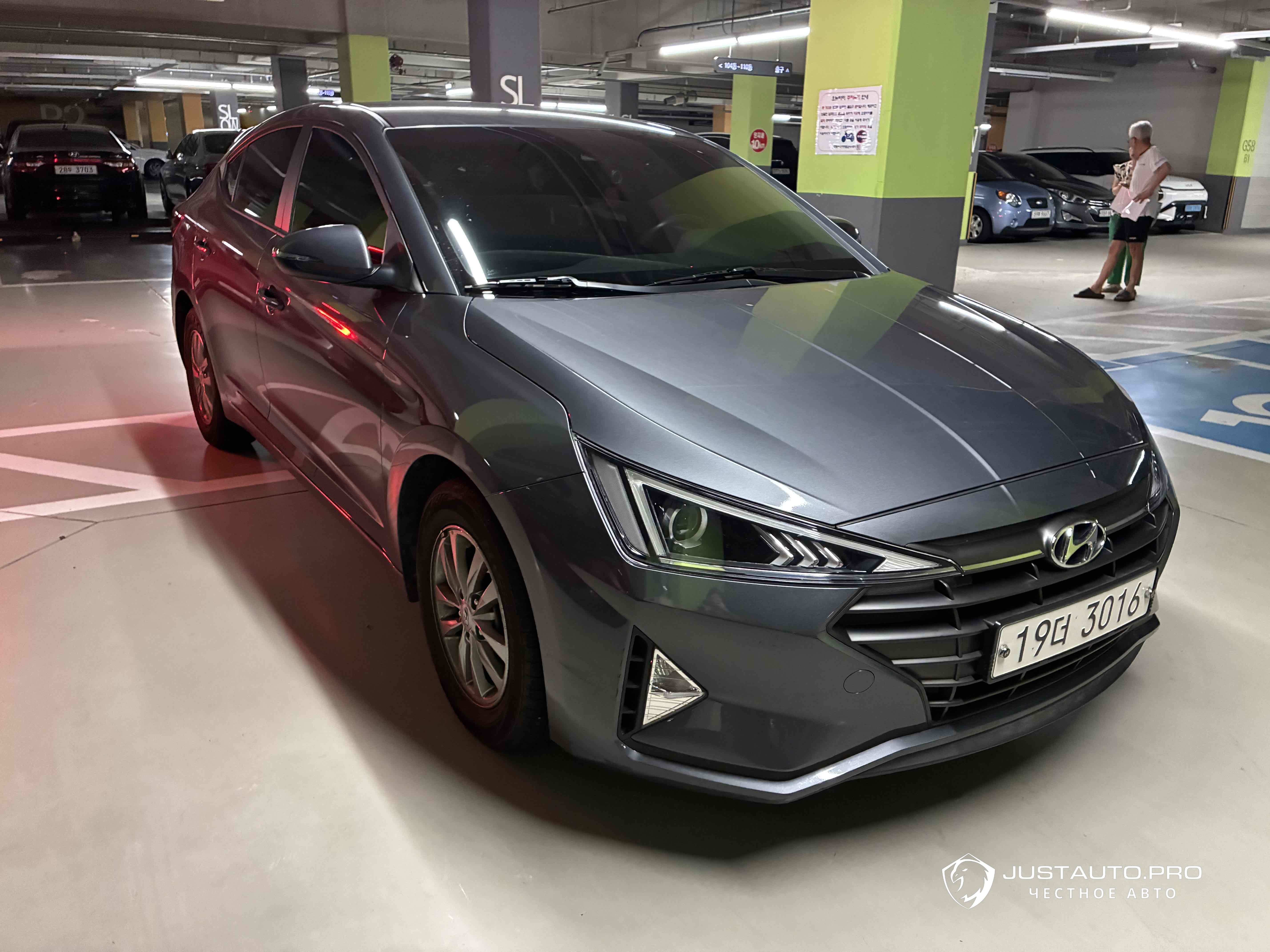 Автомобиль Hyundai AVANTE