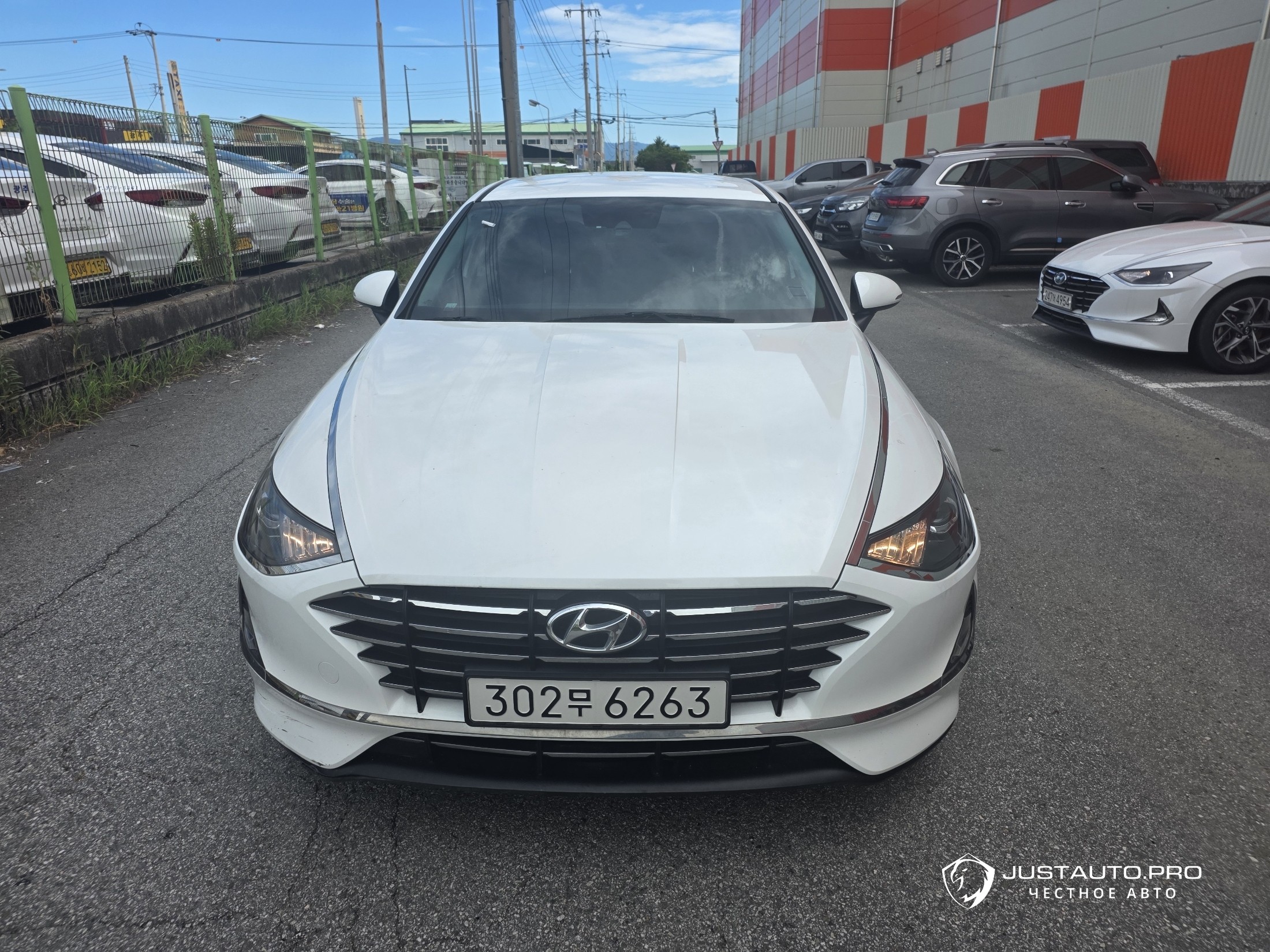 Автомобиль Hyundai Sonata