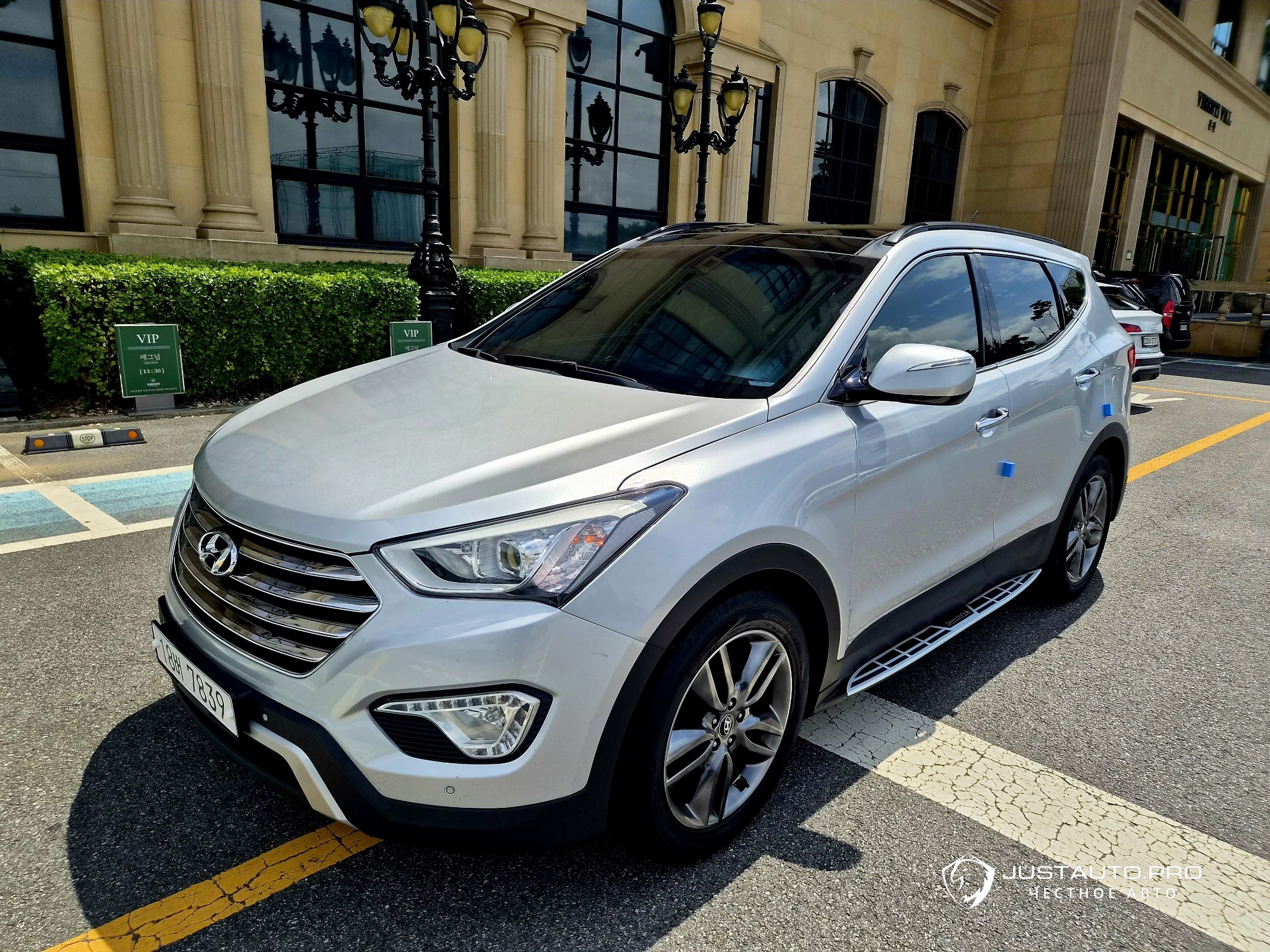 Автомобиль Hyundai Santafe