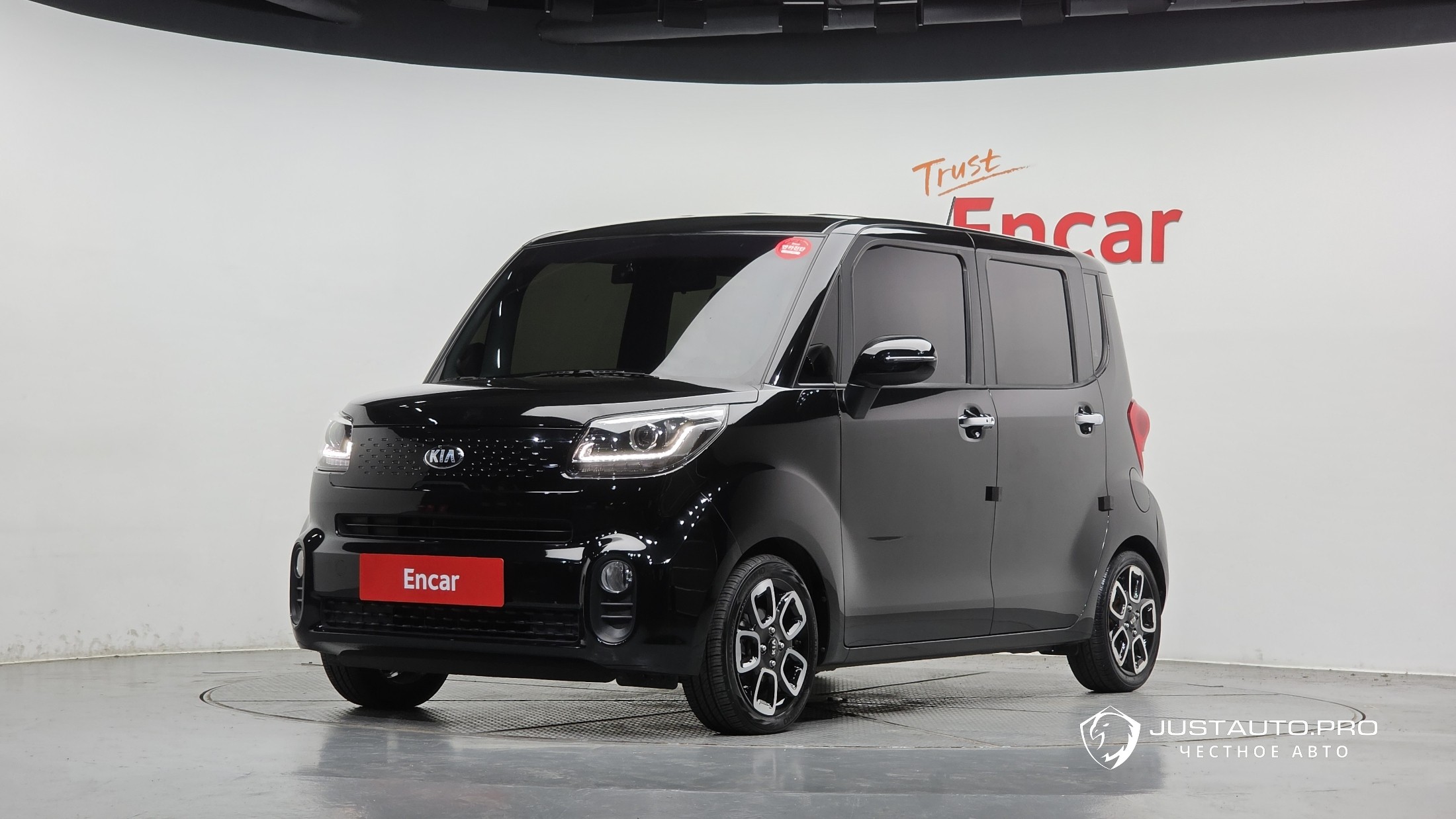 Автомобиль Kia RAY