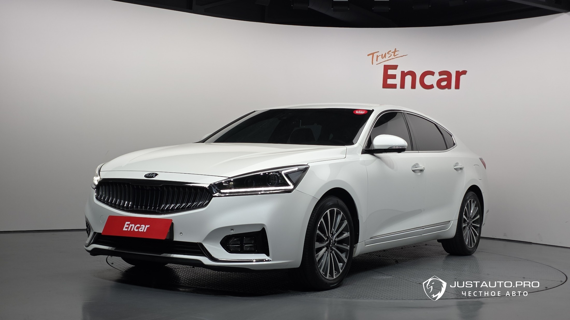 Автомобиль Kia K7