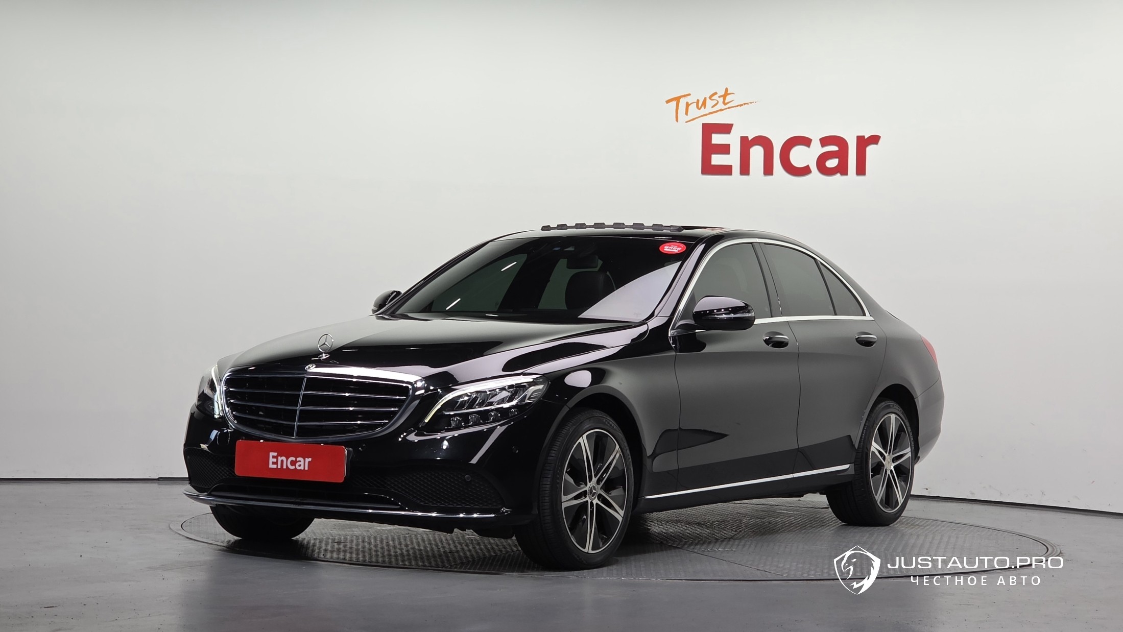Автомобиль Mercedes-Benz C-Class