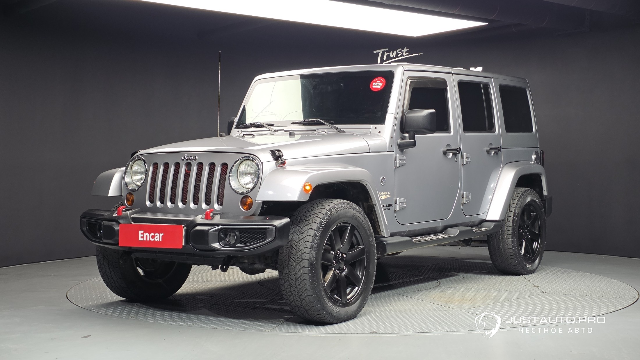 Автомобиль Jeep Wrangler