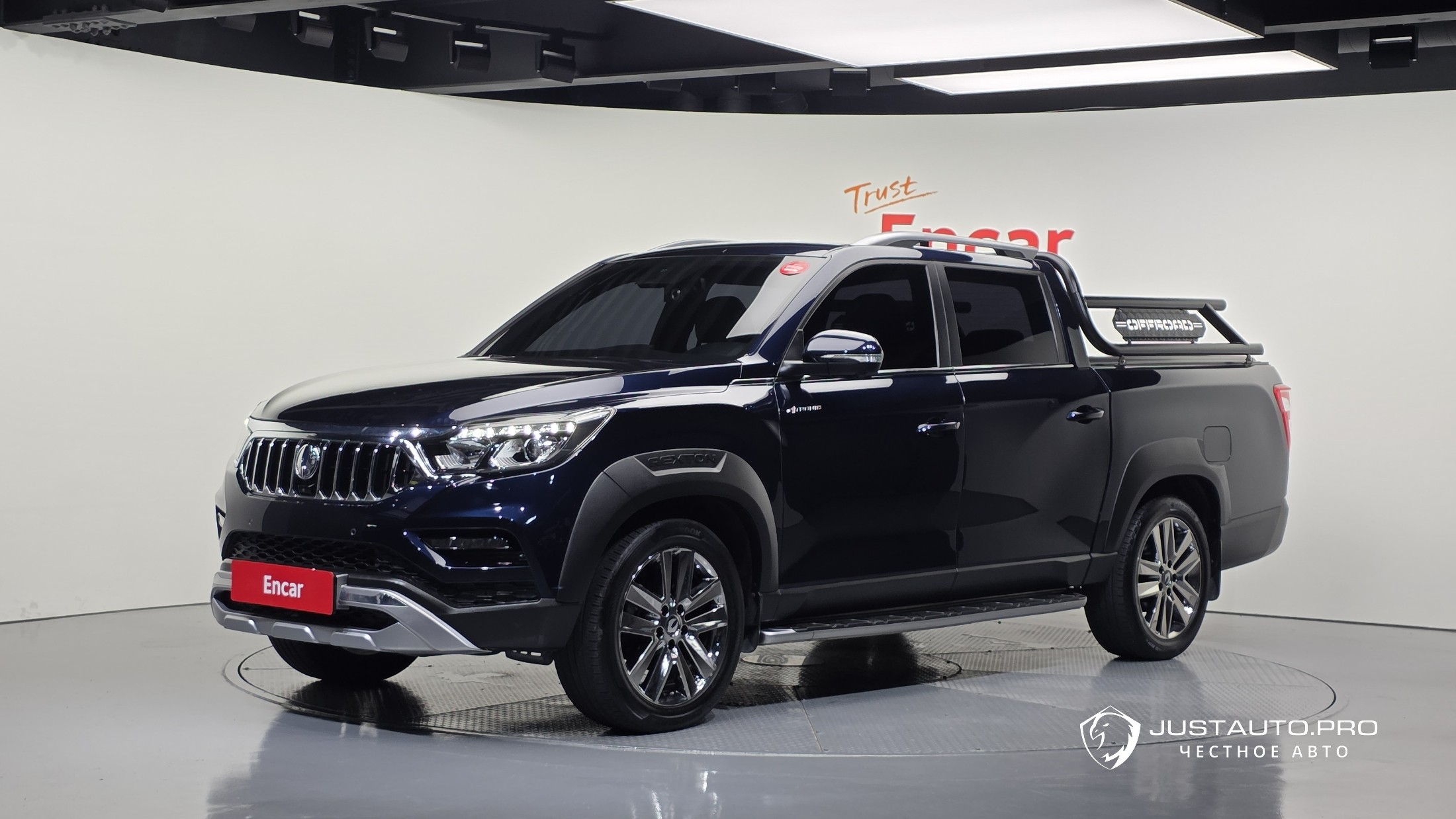 Автомобиль KG_Mobility_Ssangyong Rexton