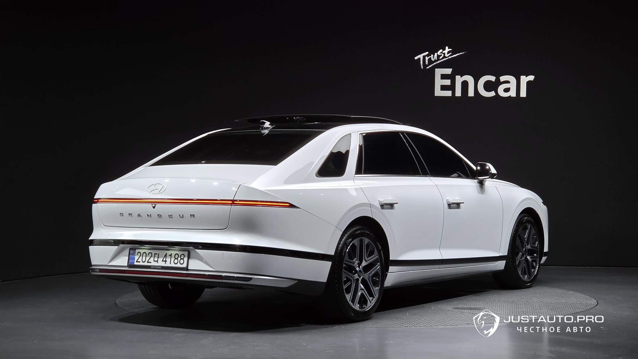 Автомобиль Hyundai Grandeur