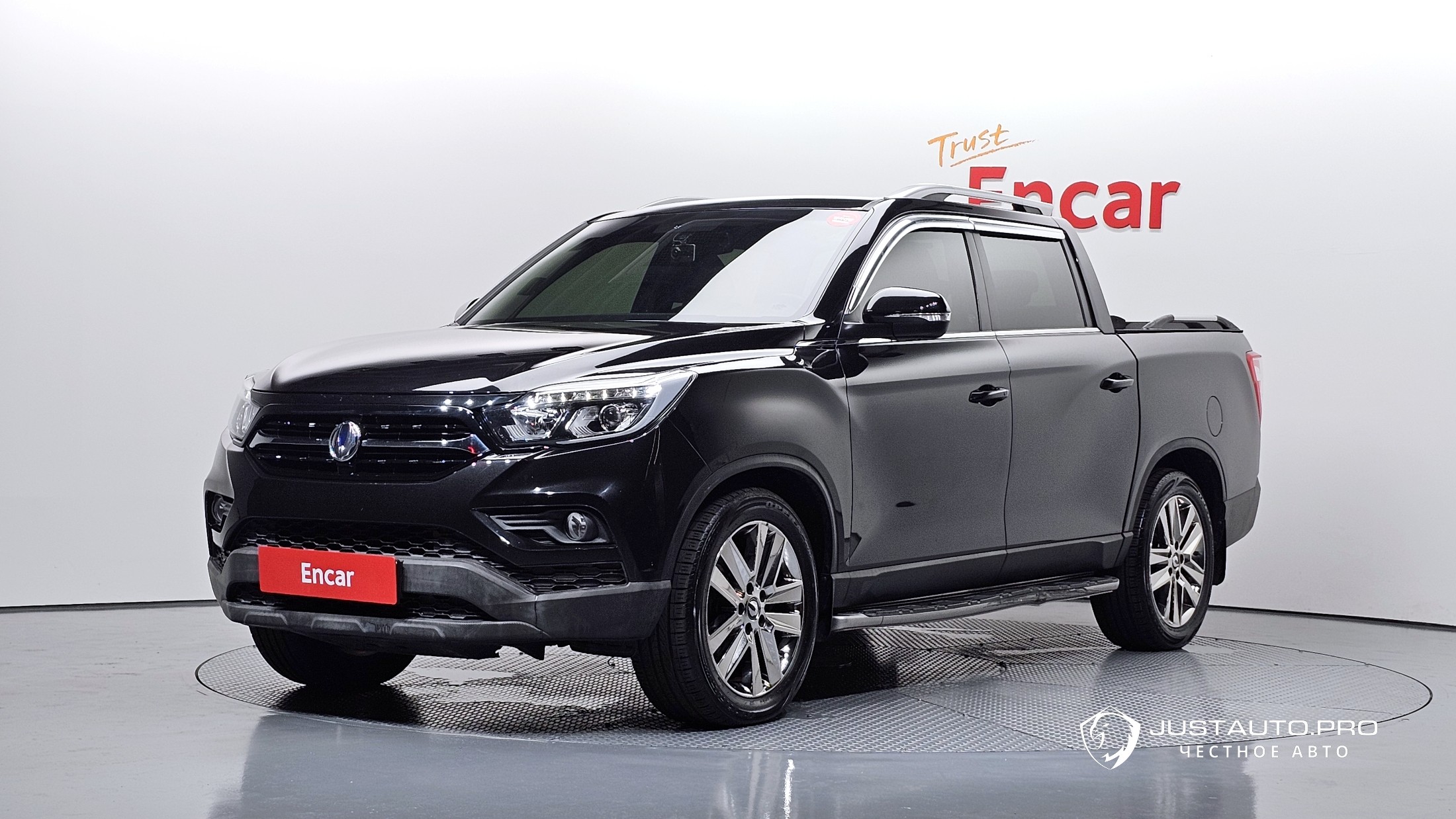Автомобиль KG_Mobility_Ssangyong Rexton