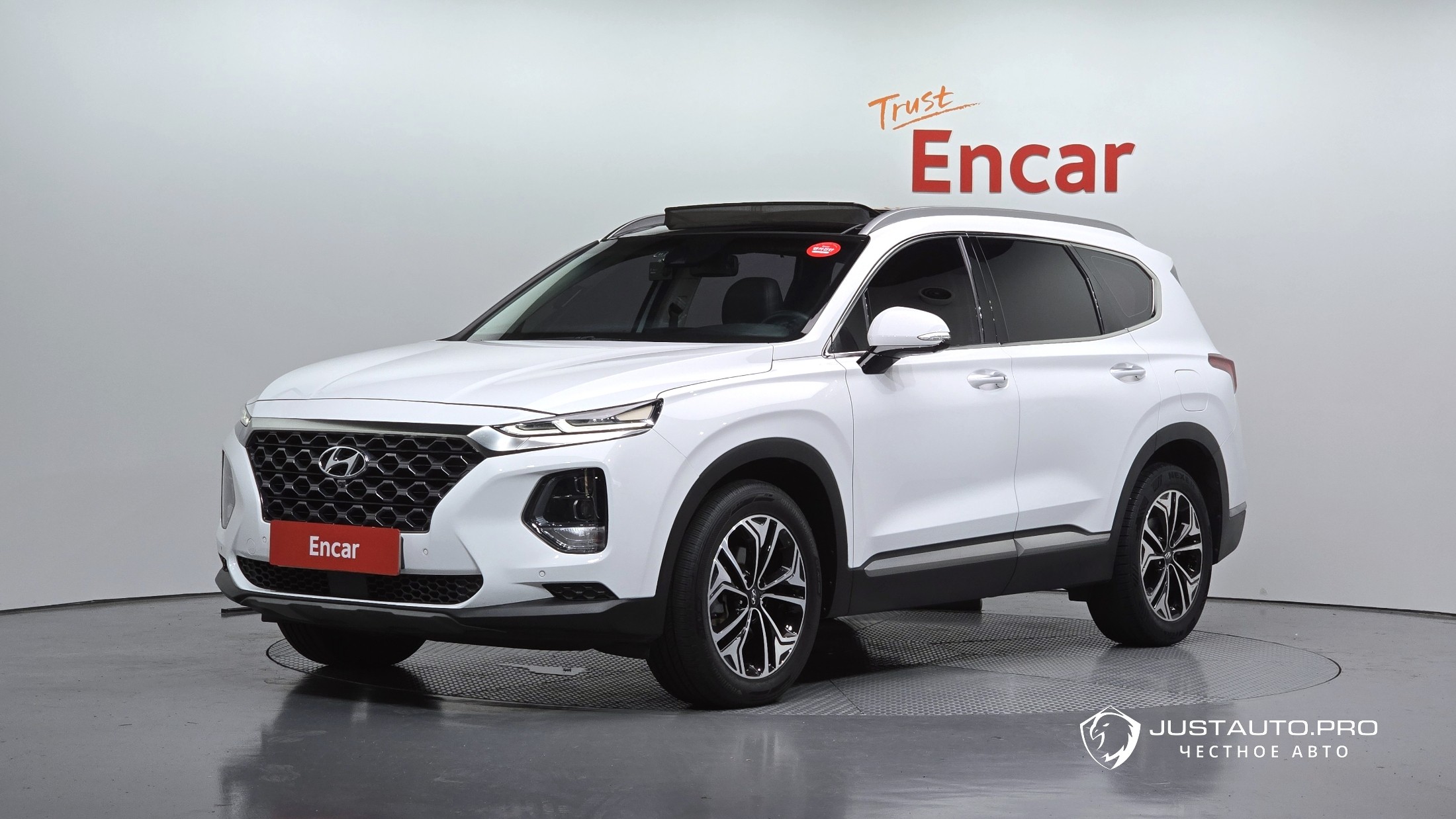 Автомобиль Hyundai Santafe