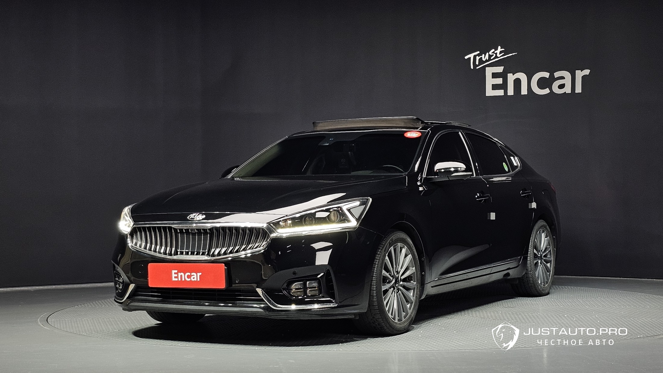 Автомобиль Kia K7