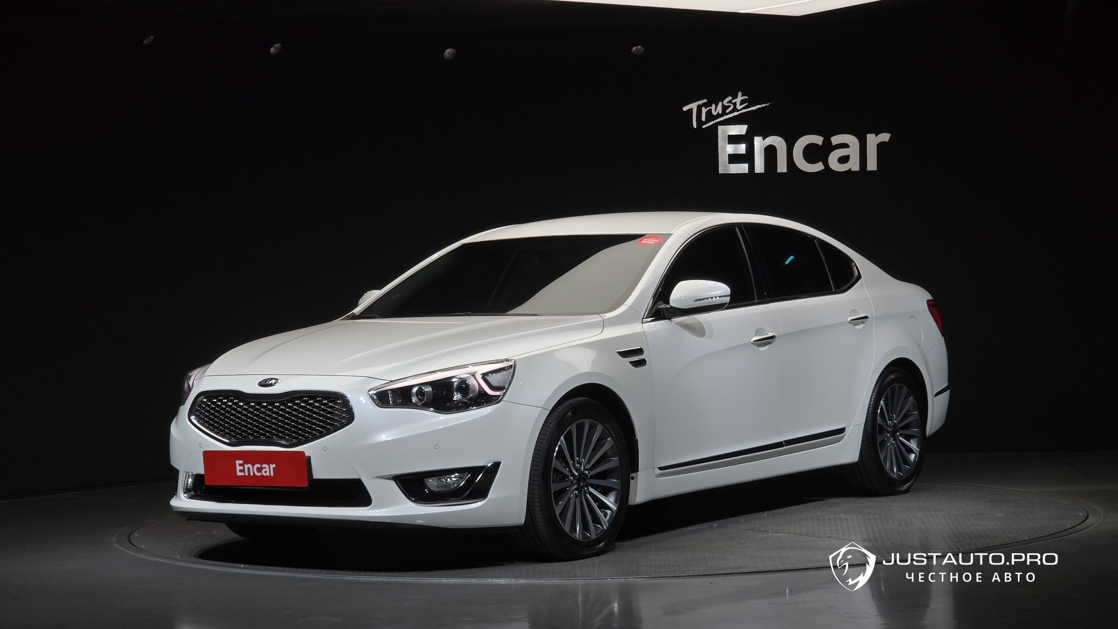 Автомобиль Kia K7