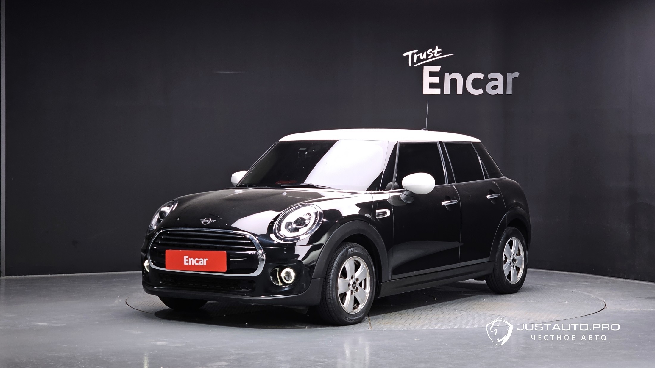 Автомобиль Mini Cooper