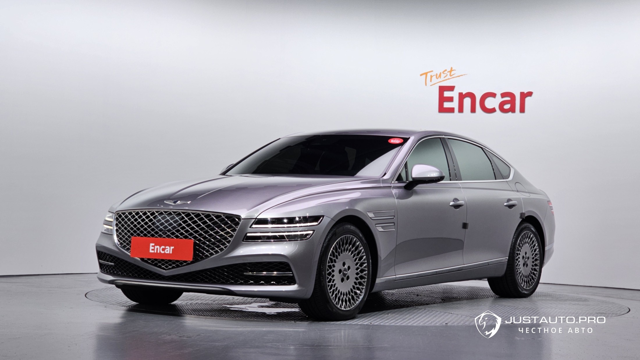 Автомобиль Genesis G80