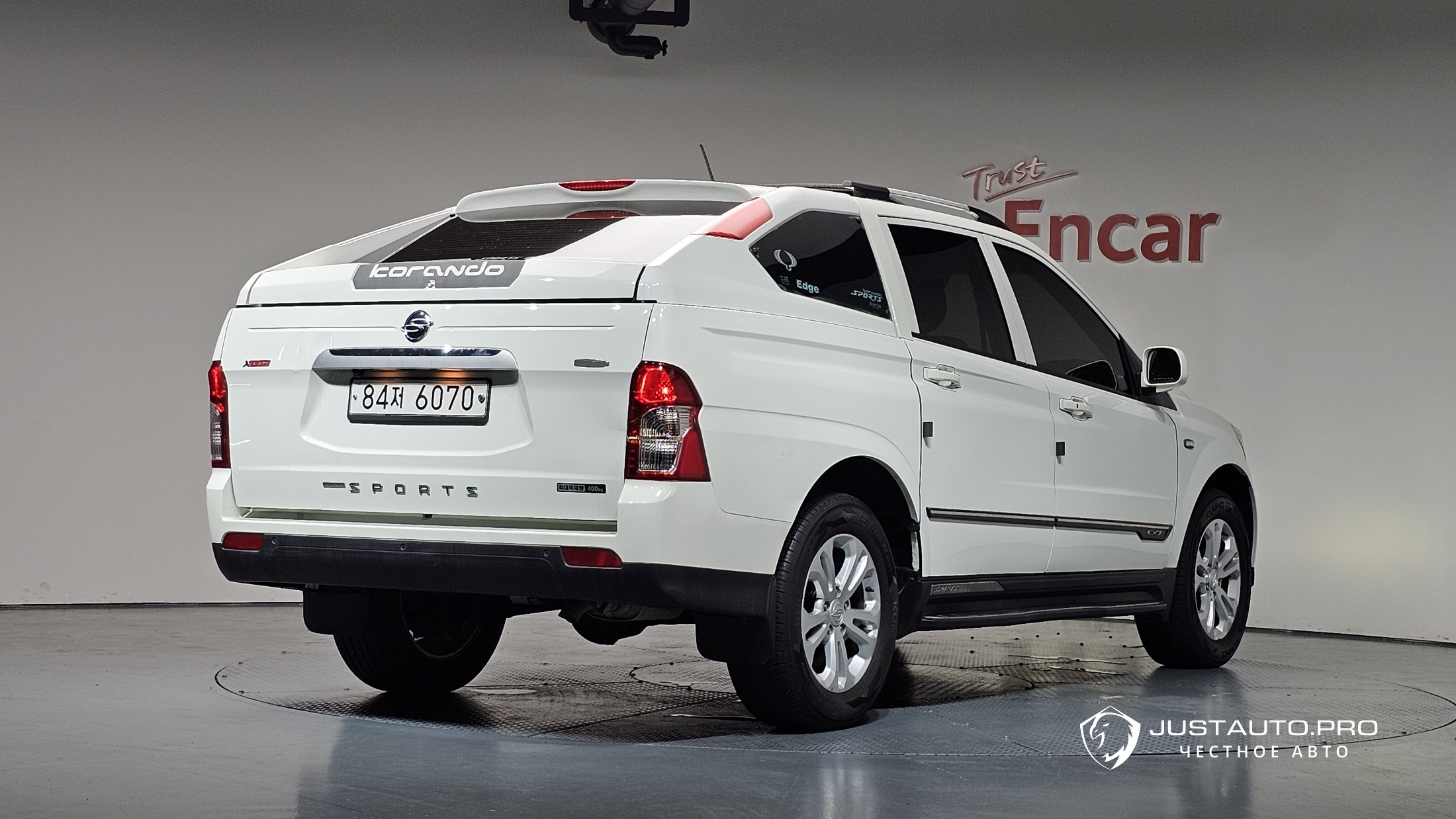 Автомобиль KG_Mobility_Ssangyong KORANDO