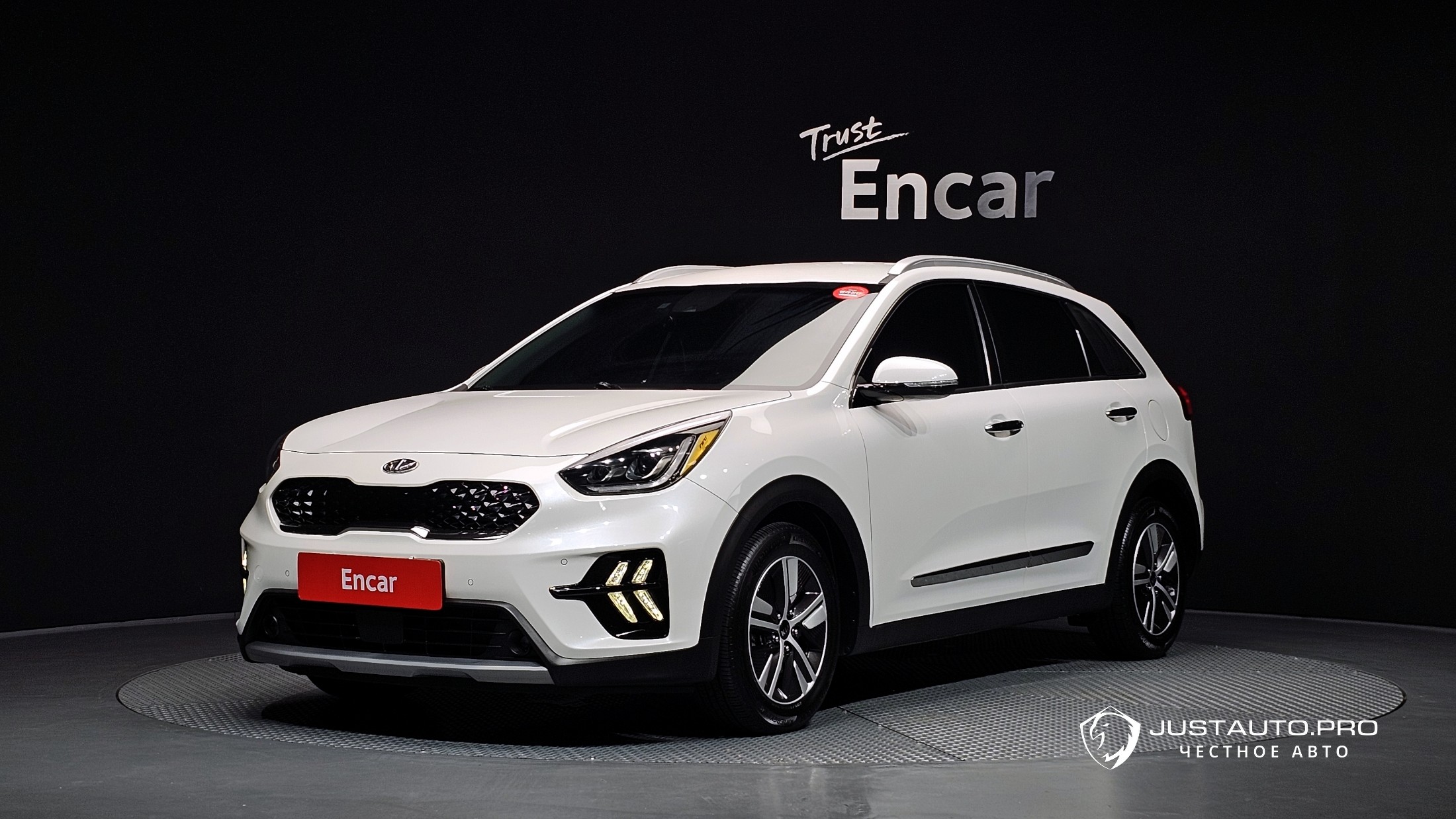 Автомобиль Kia Niro