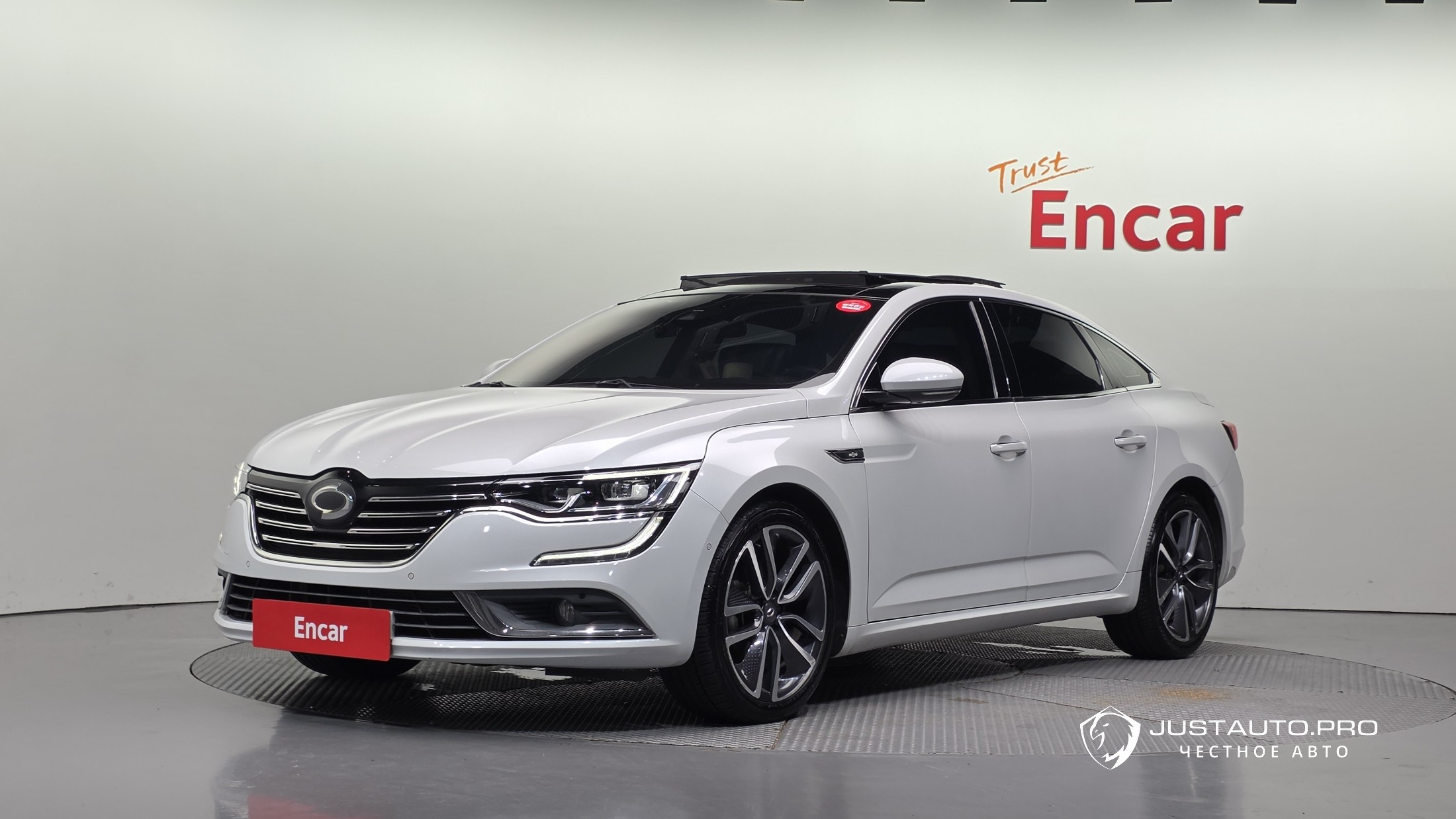 Автомобиль Renault-KoreaSamsung SM6