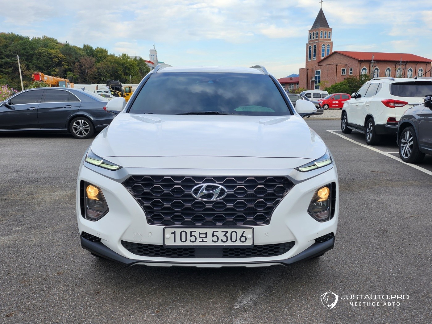 Автомобиль Hyundai Santafe