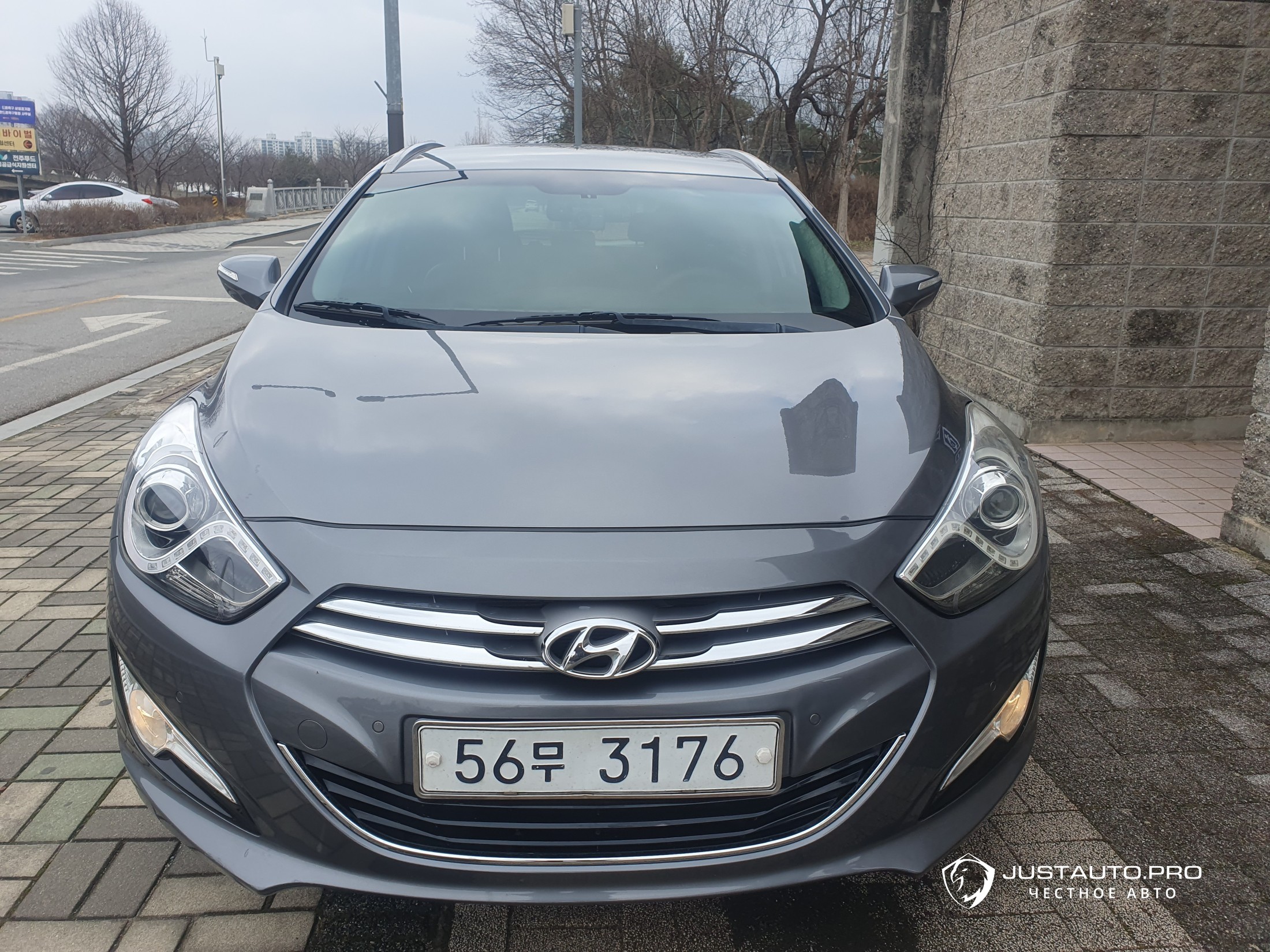 Автомобиль Hyundai i40
