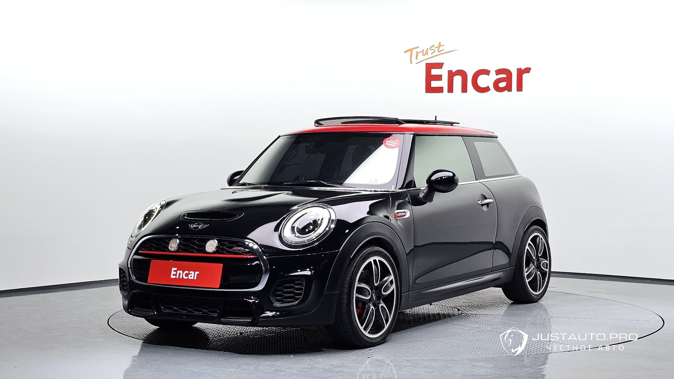 Автомобиль Mini Cooper