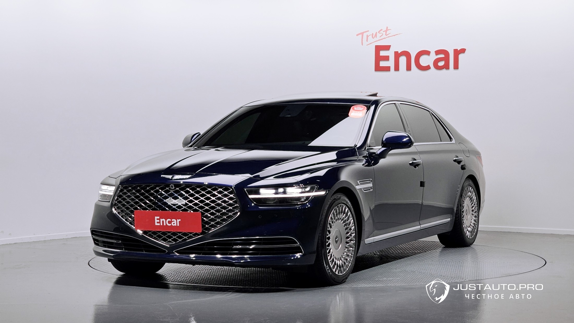 Автомобиль Genesis G90