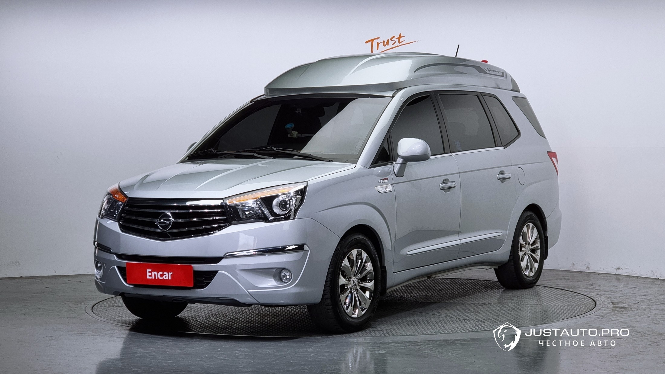 Автомобиль KG_Mobility_Ssangyong KORANDO