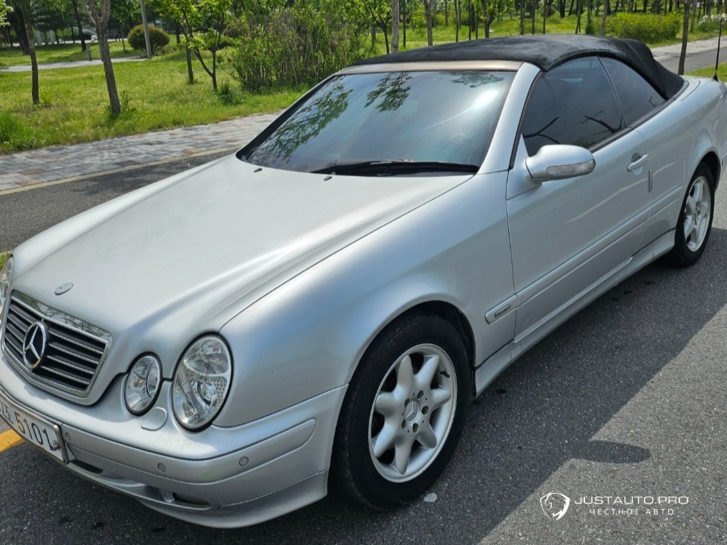 Автомобиль Mercedes-Benz CLK-Class