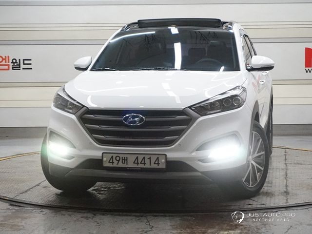 Автомобиль Hyundai Tucson