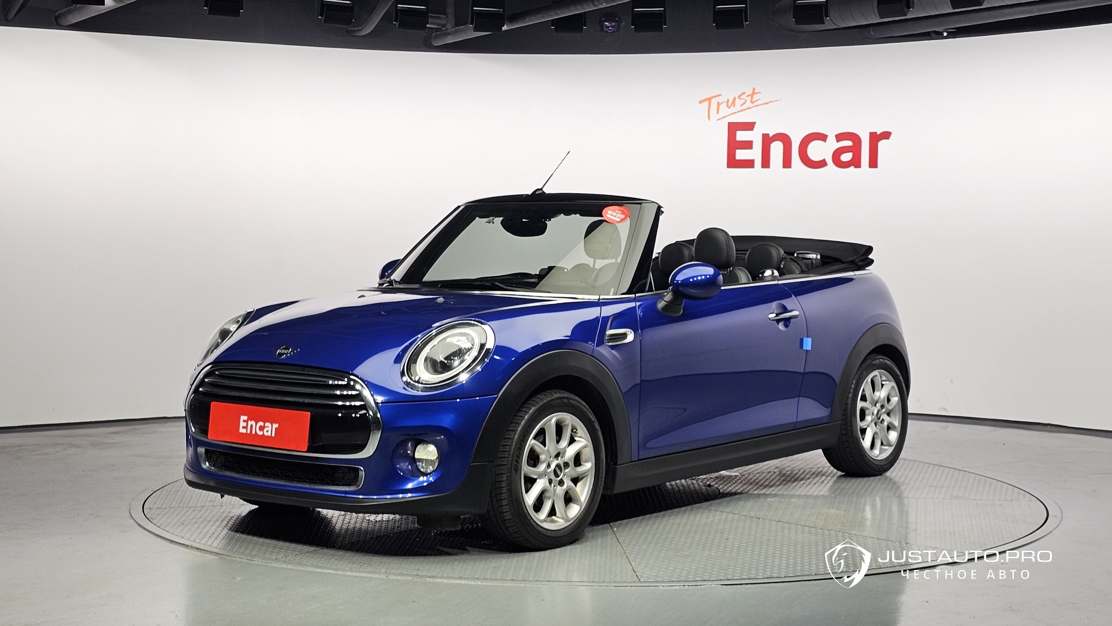 Автомобиль Mini Cooper Convertible