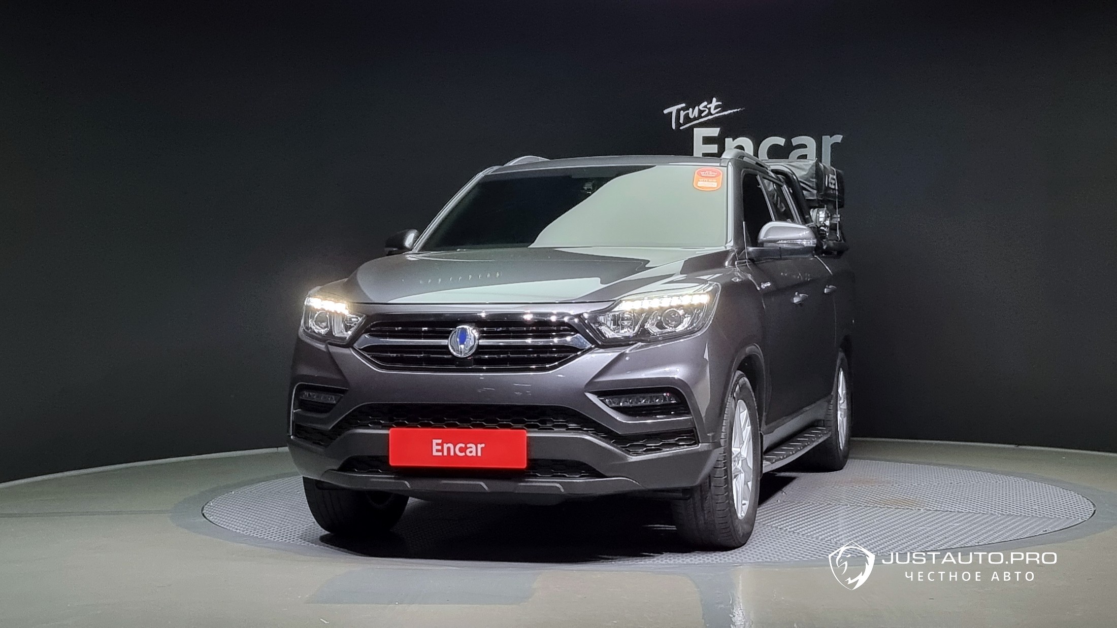 Автомобиль KG_Mobility_Ssangyong Rexton