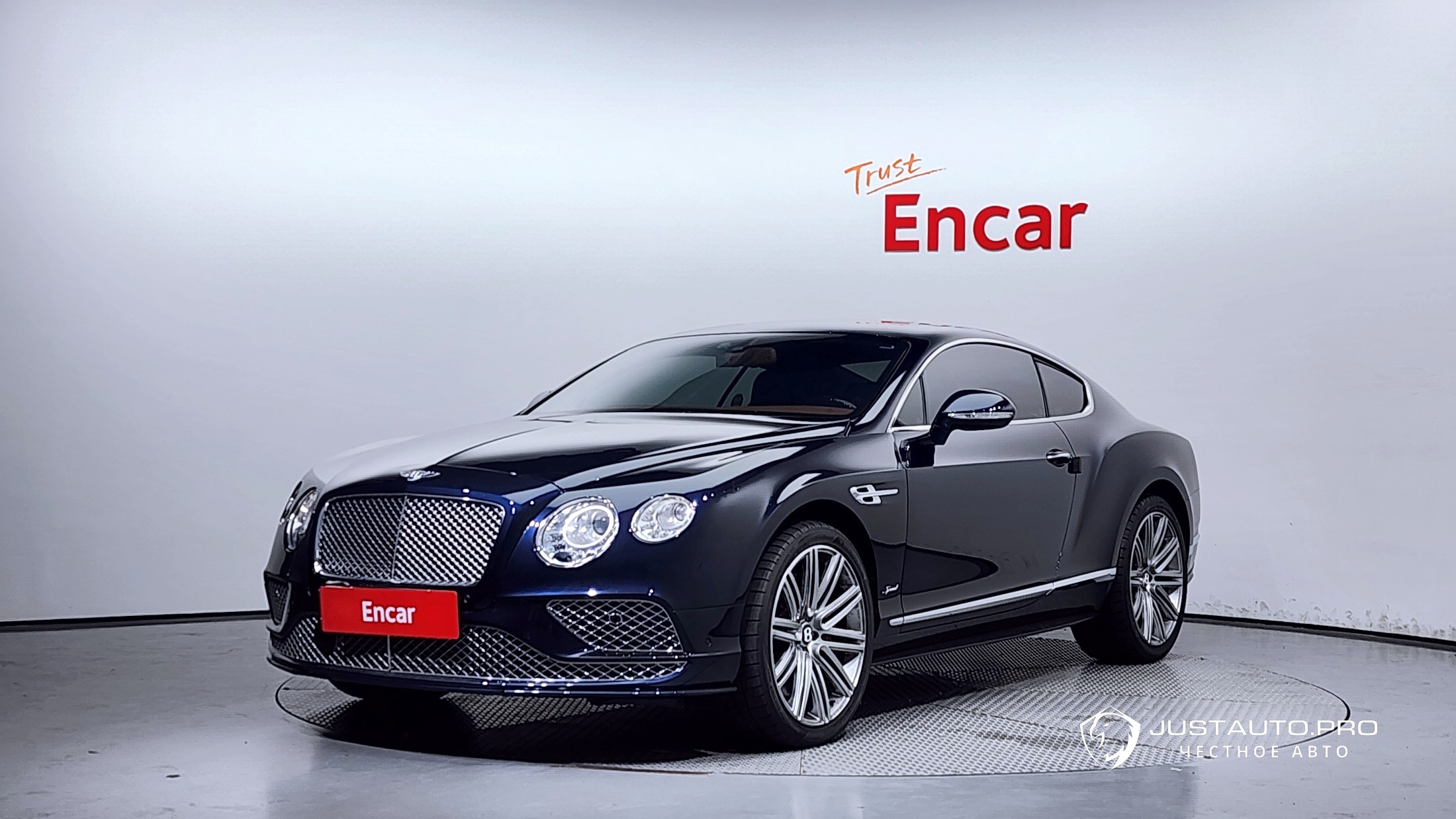 Автомобиль Bentley Continental