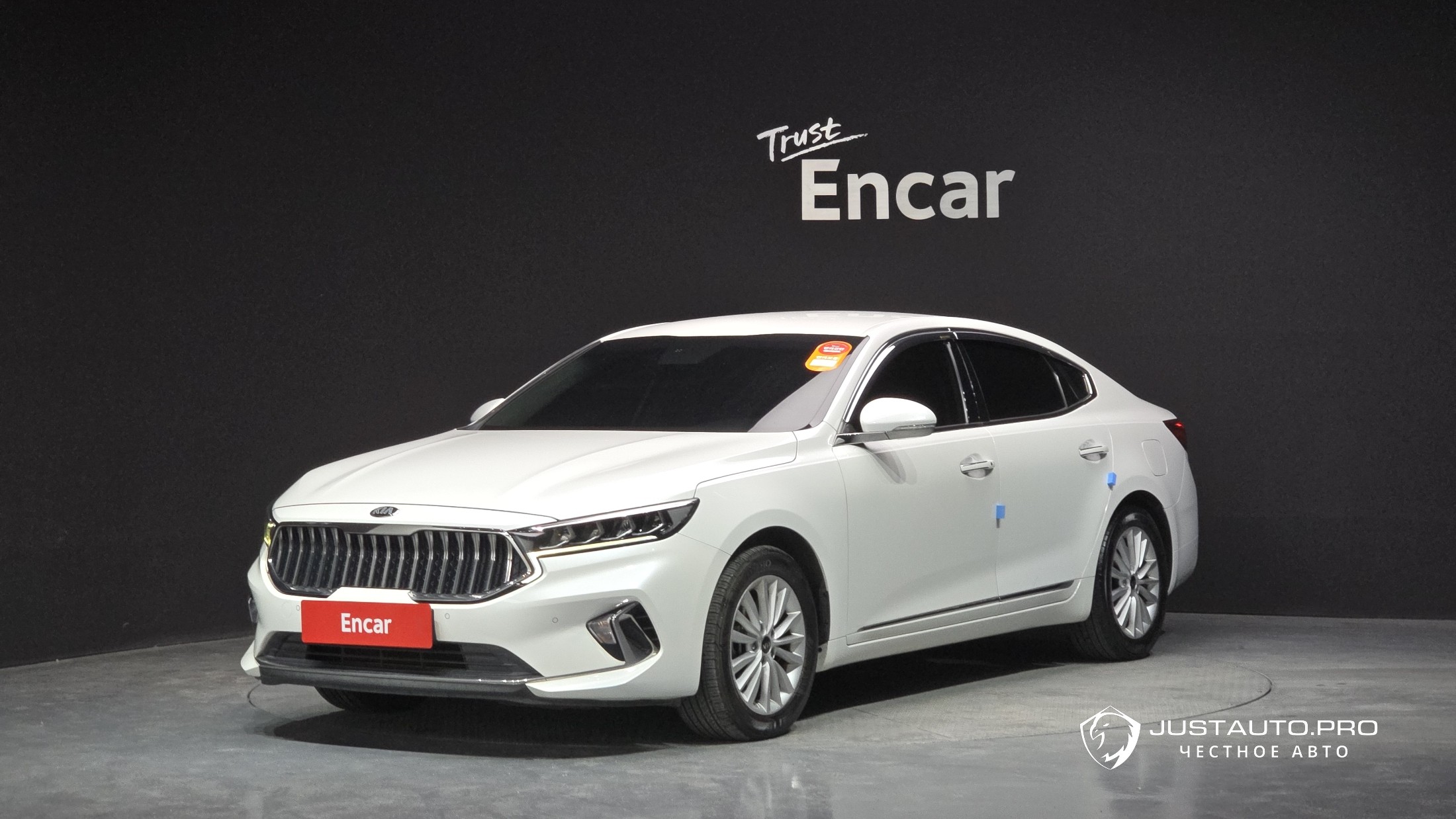 Автомобиль Kia K7