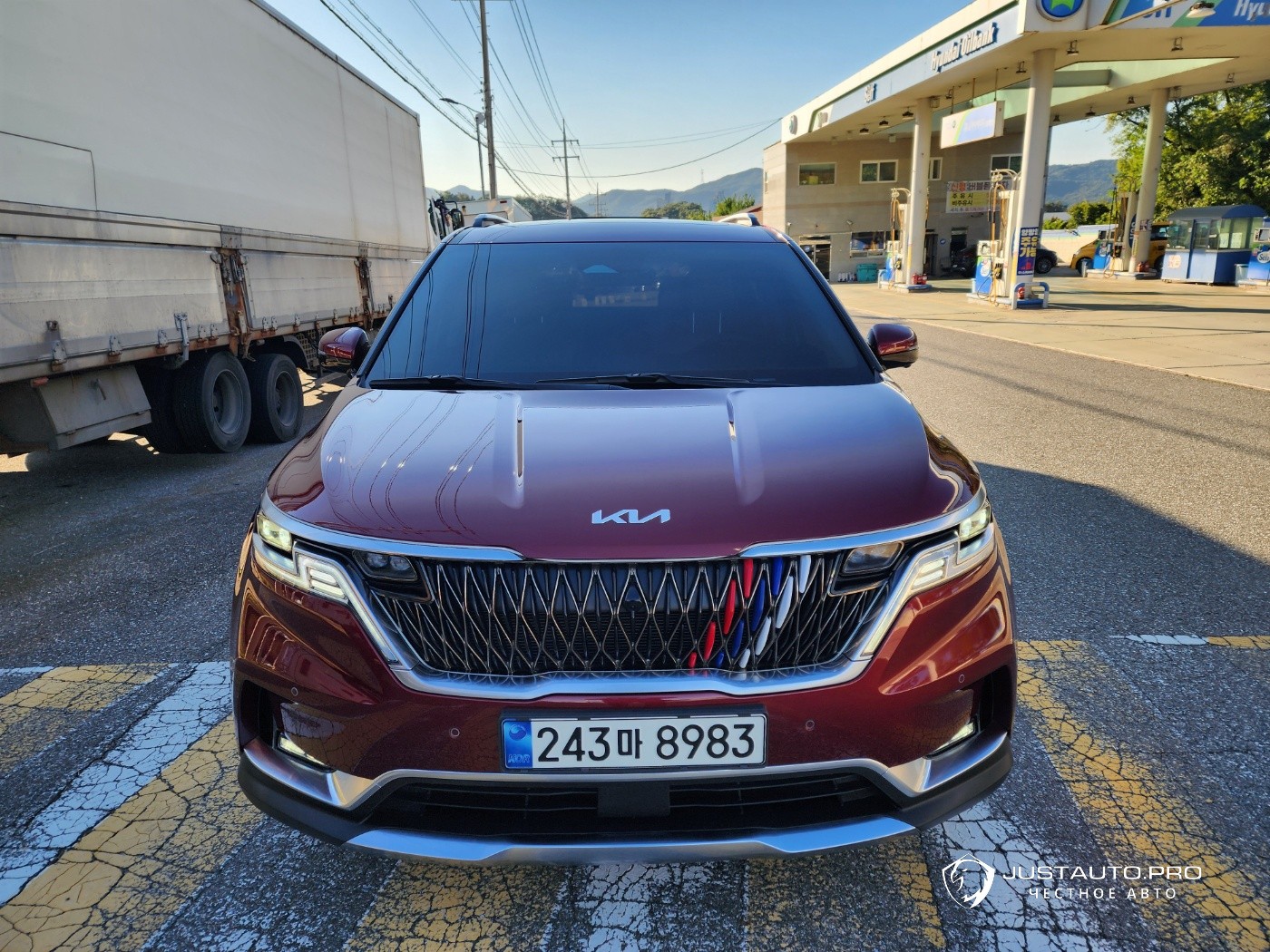 Автомобиль Kia Canival