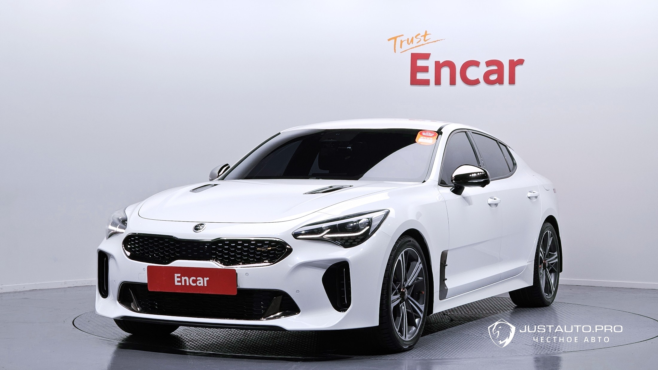 Автомобиль Kia Stinger