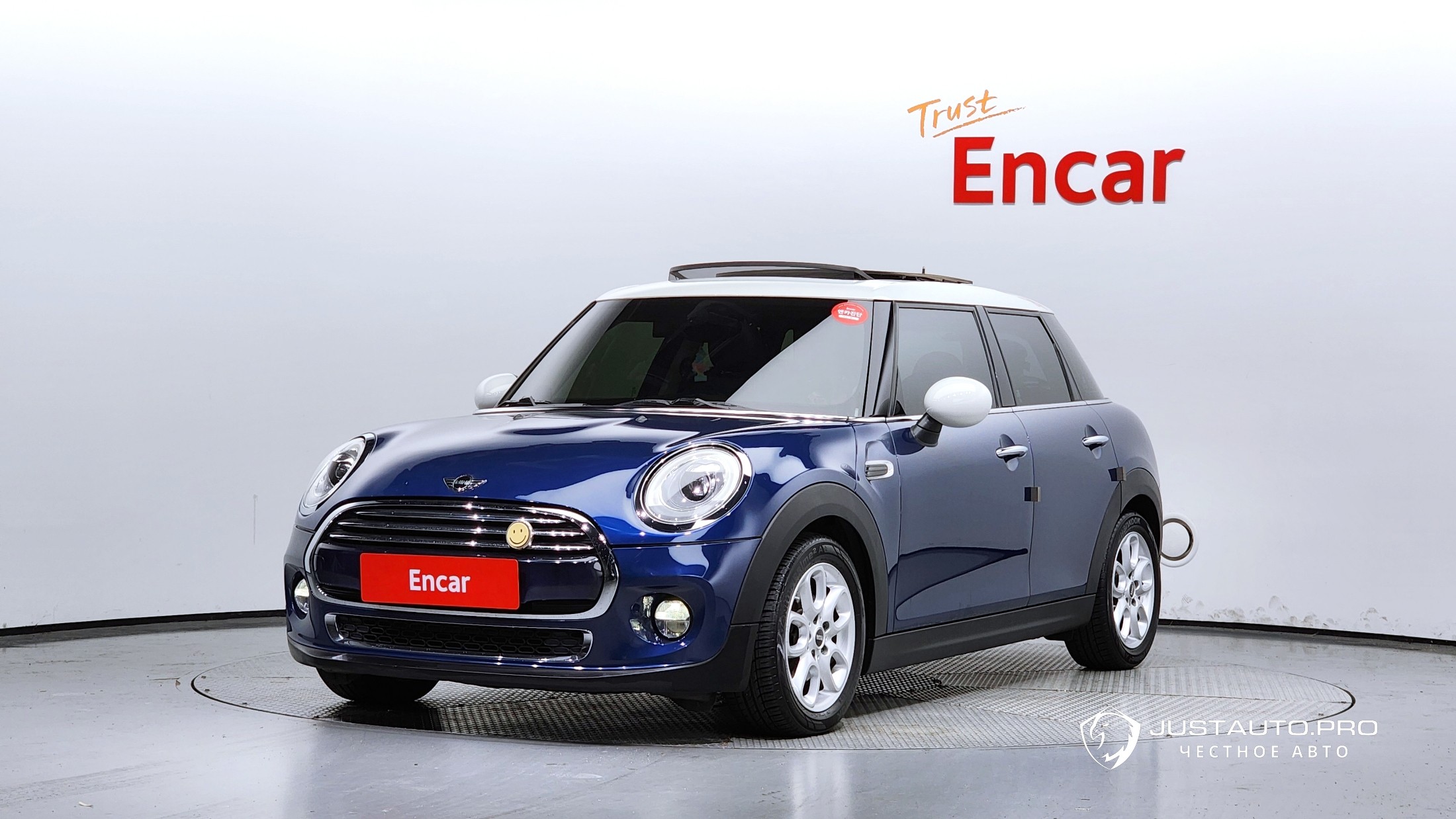 Автомобиль Mini Cooper
