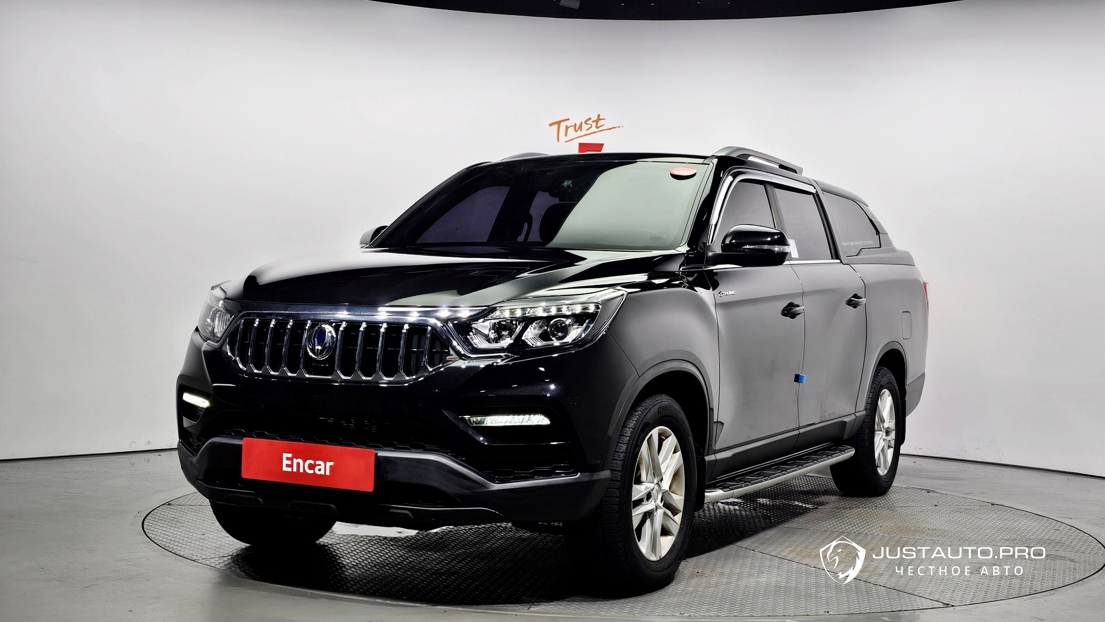 Автомобиль KG_Mobility_Ssangyong Rexton