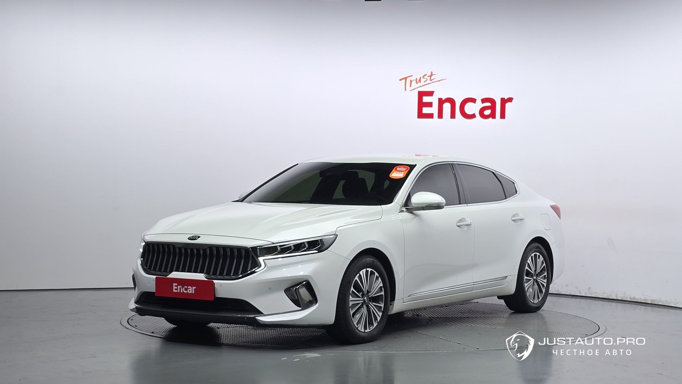 Автомобиль Kia K7
