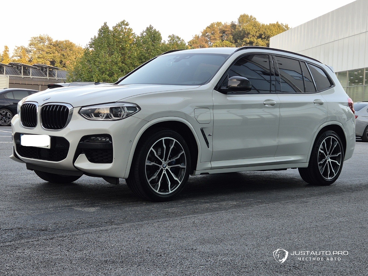 Автомобиль BMW X3