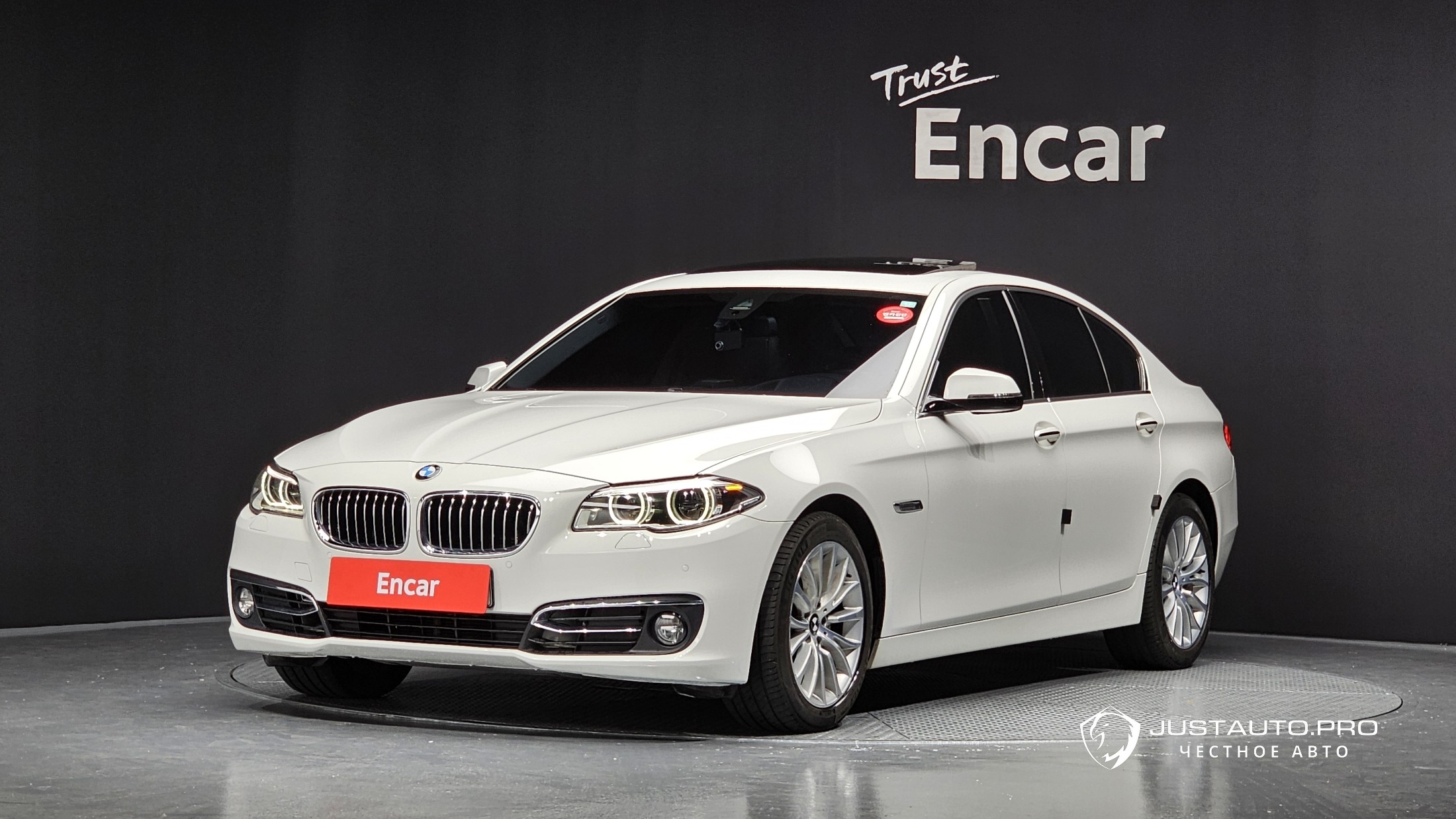 Автомобиль BMW 5-Series