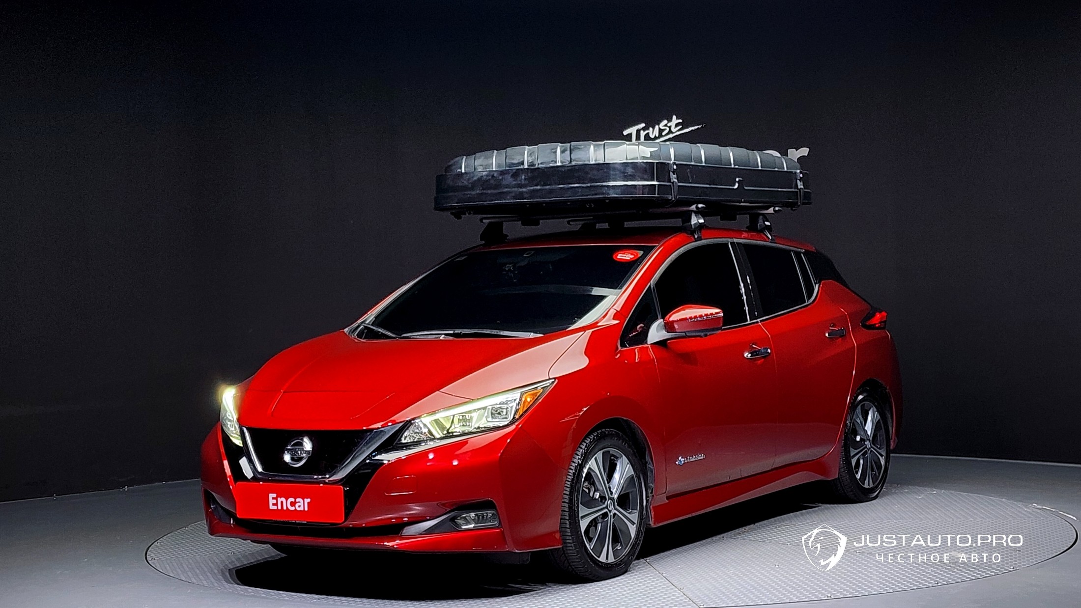 Автомобиль Nissan Leaf