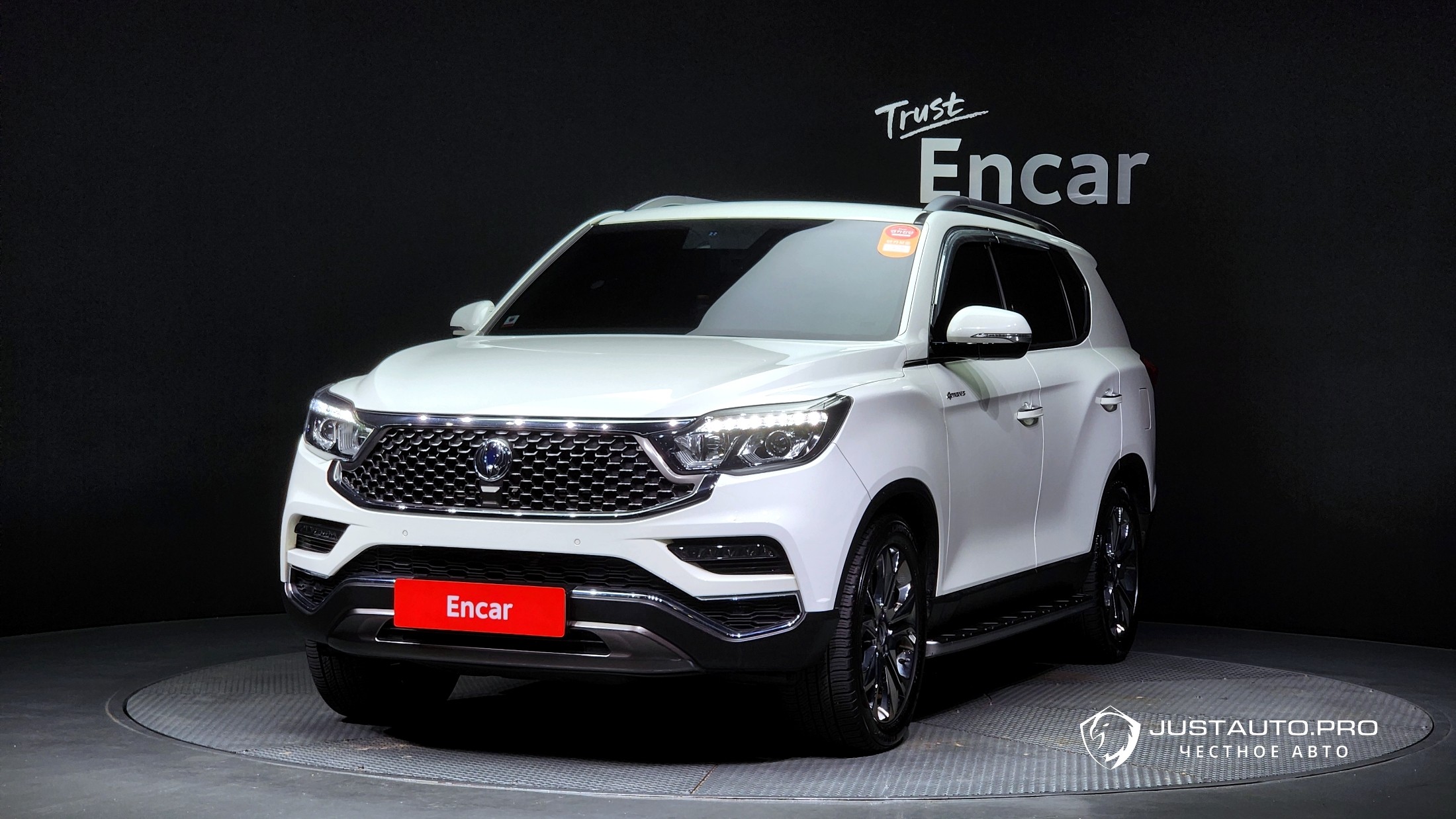 Автомобиль KG_Mobility_Ssangyong Rexton