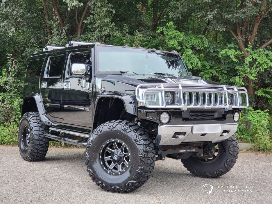 Автомобиль Hummer H2