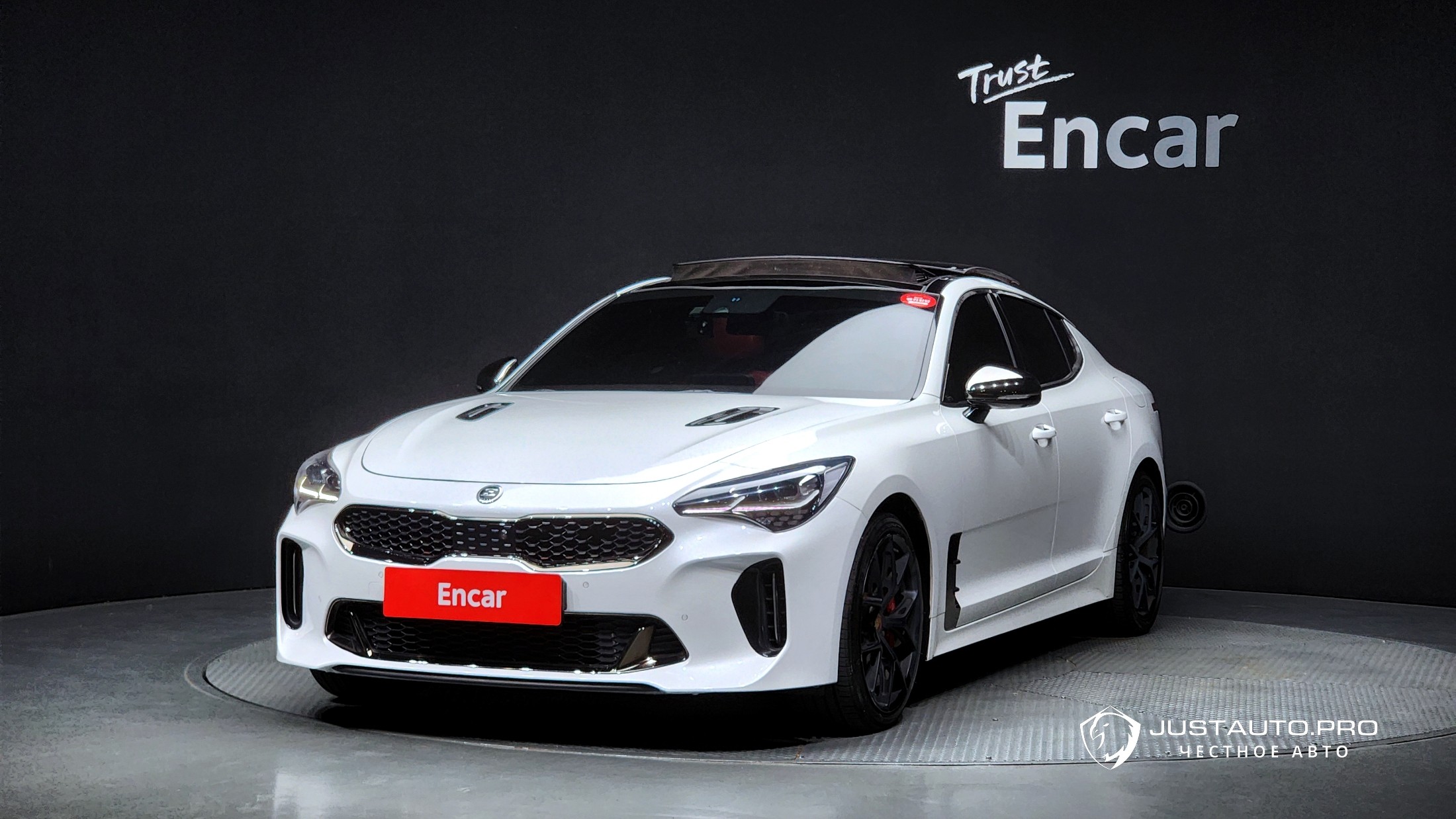 Автомобиль Kia Stinger