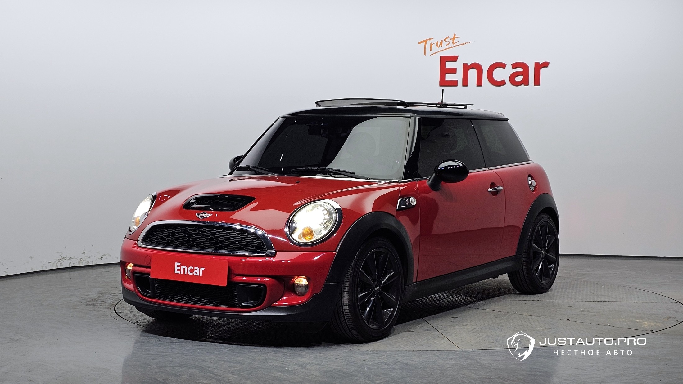 Автомобиль Mini Cooper