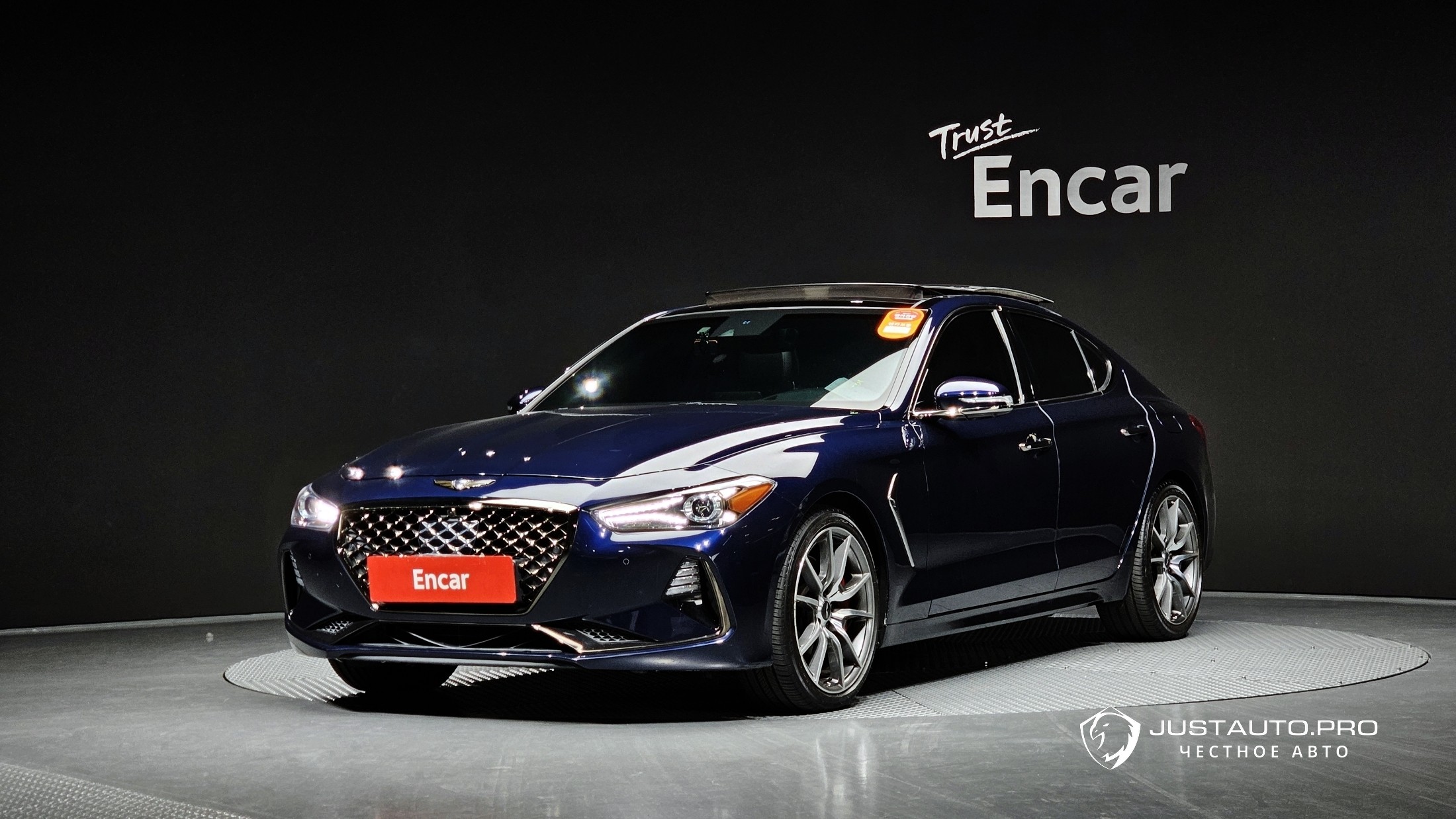 Автомобиль Genesis G70