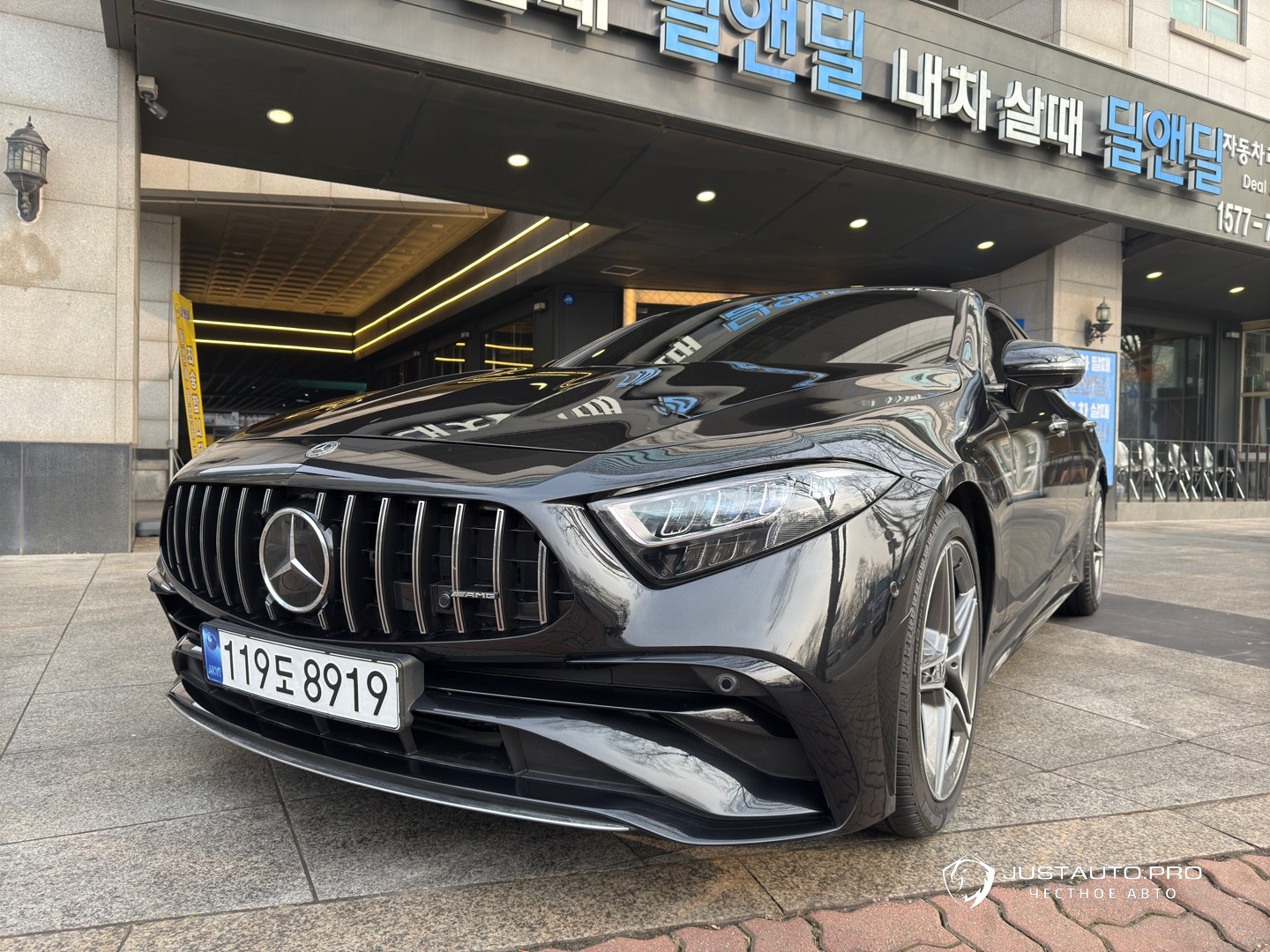 Автомобиль Mercedes-Benz CLS-Class