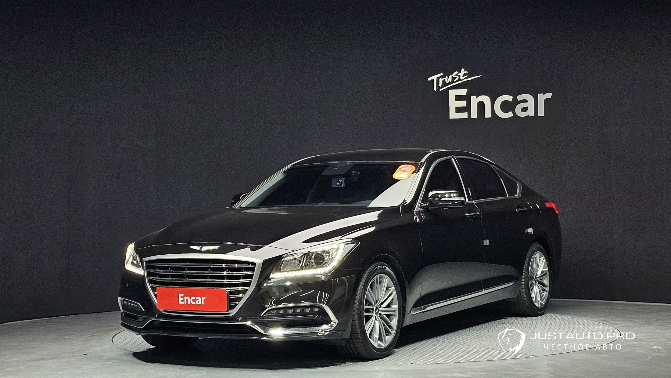 Автомобиль Genesis G80