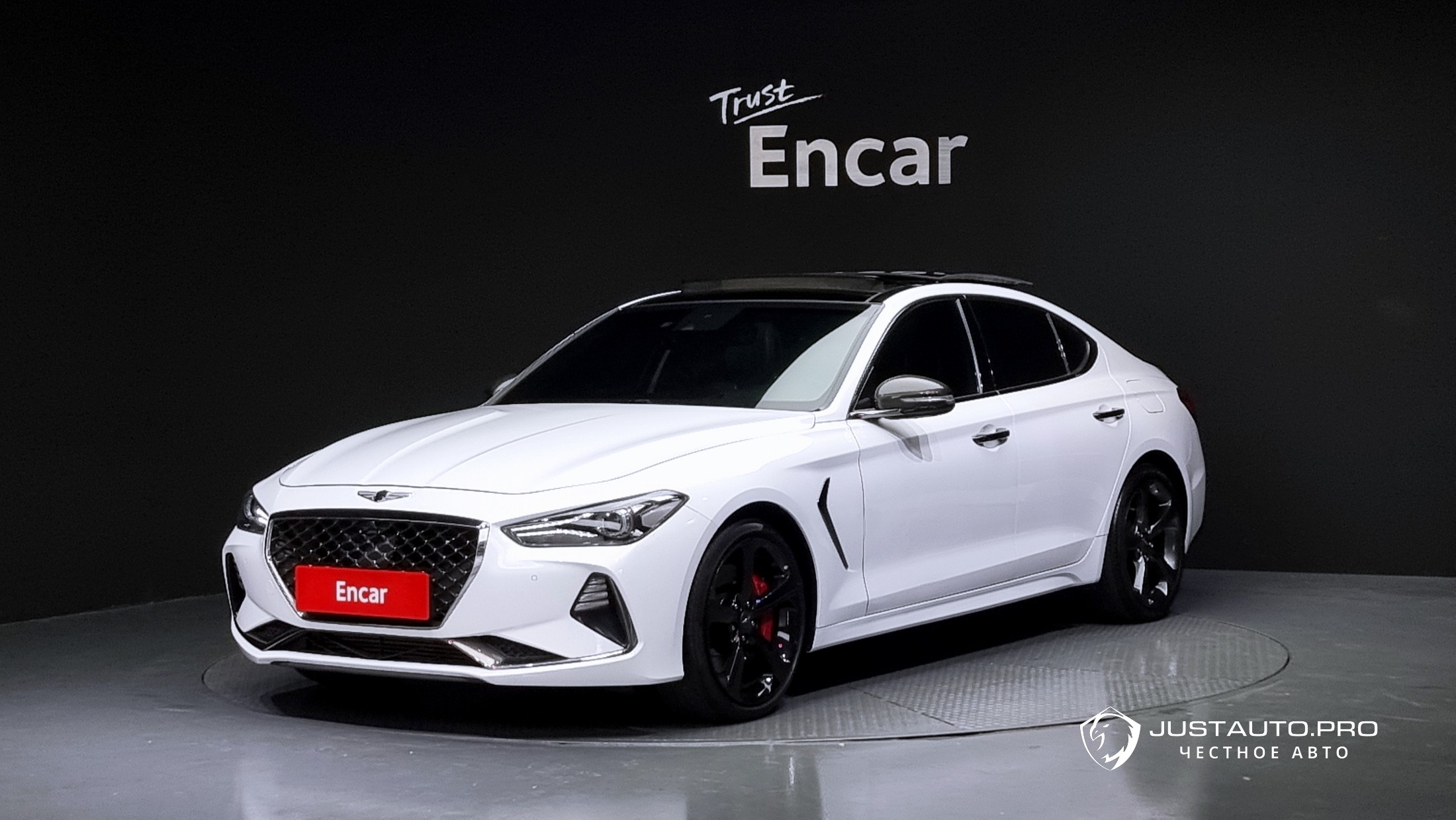 Автомобиль Genesis G70