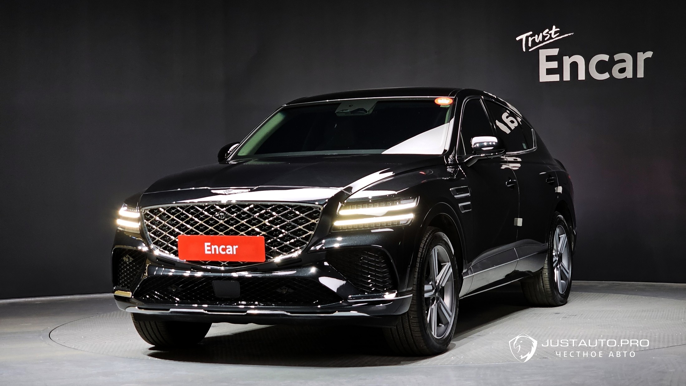Автомобиль Genesis GV80