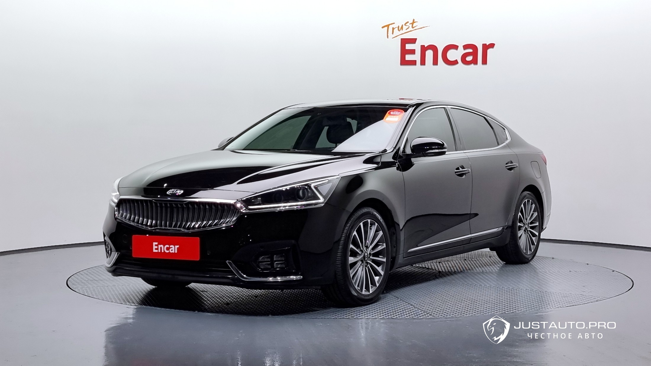 Автомобиль Kia K7