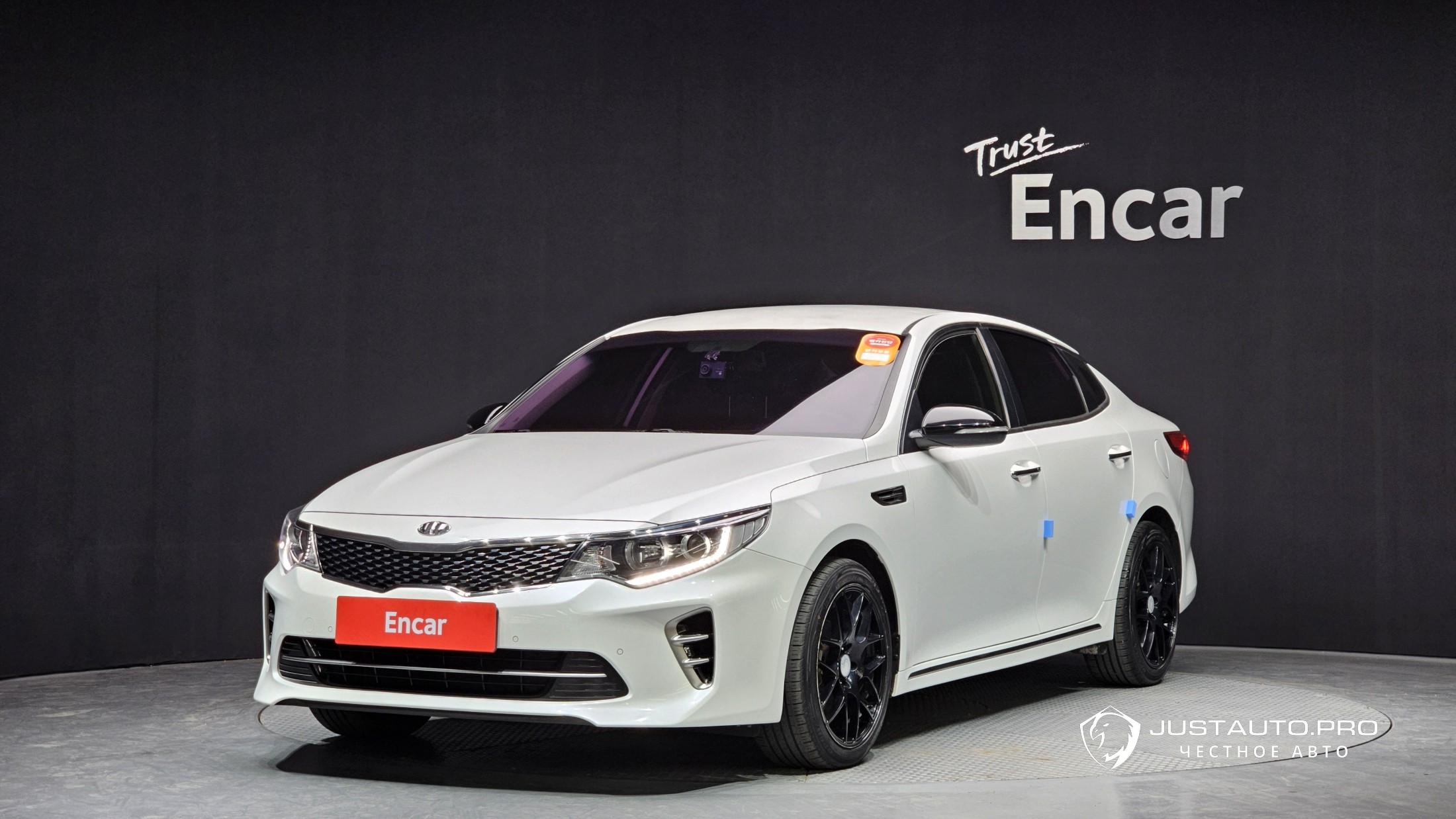 Автомобиль Kia K5