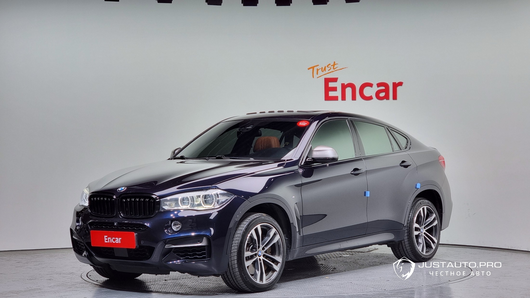 Автомобиль BMW X6